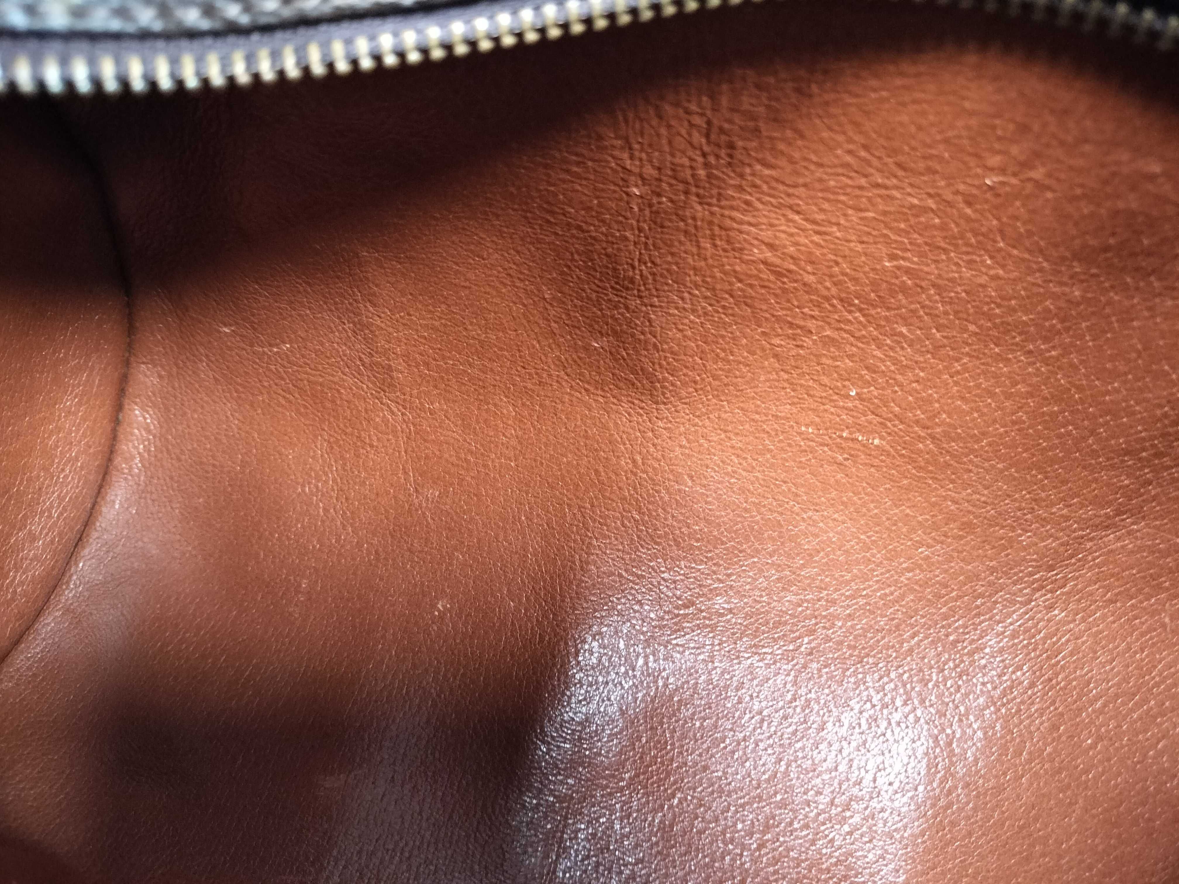Monogram LV Vuitton Papillon 822 Handbag — view 13
