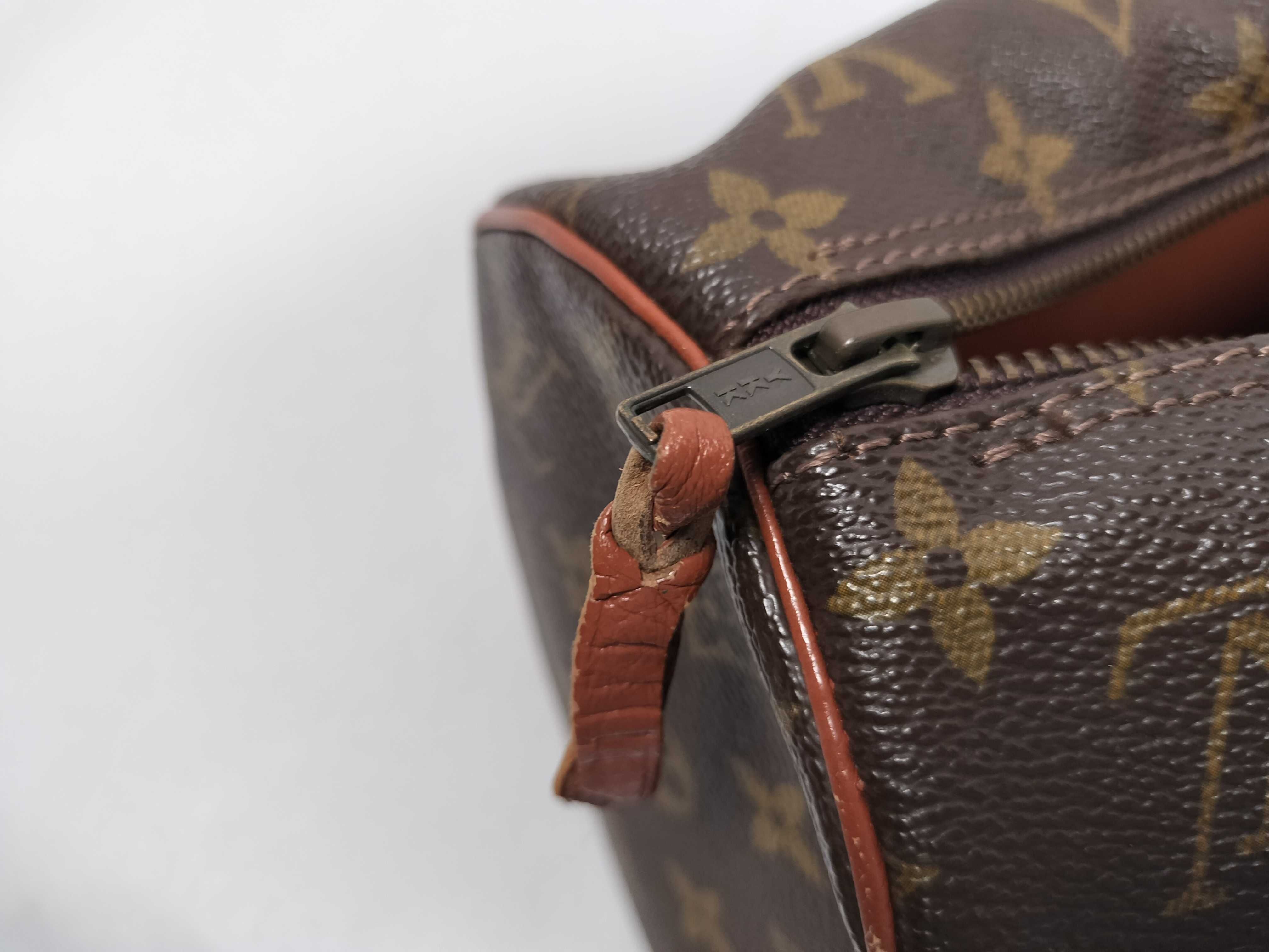 Monogram LV Vuitton Papillon 822 Handbag — view 14