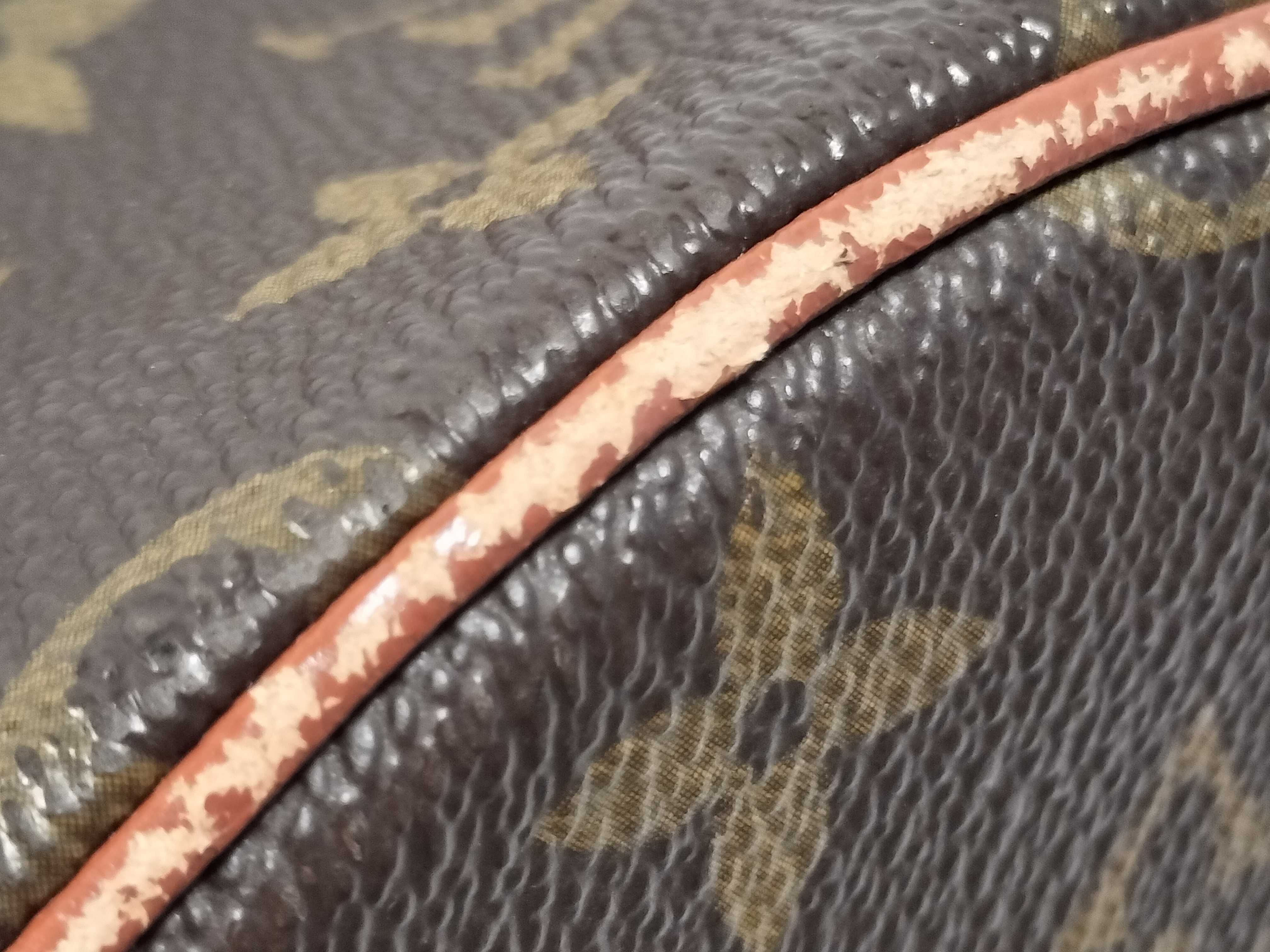 Monogram LV Vuitton Papillon 822 Handbag — view 6