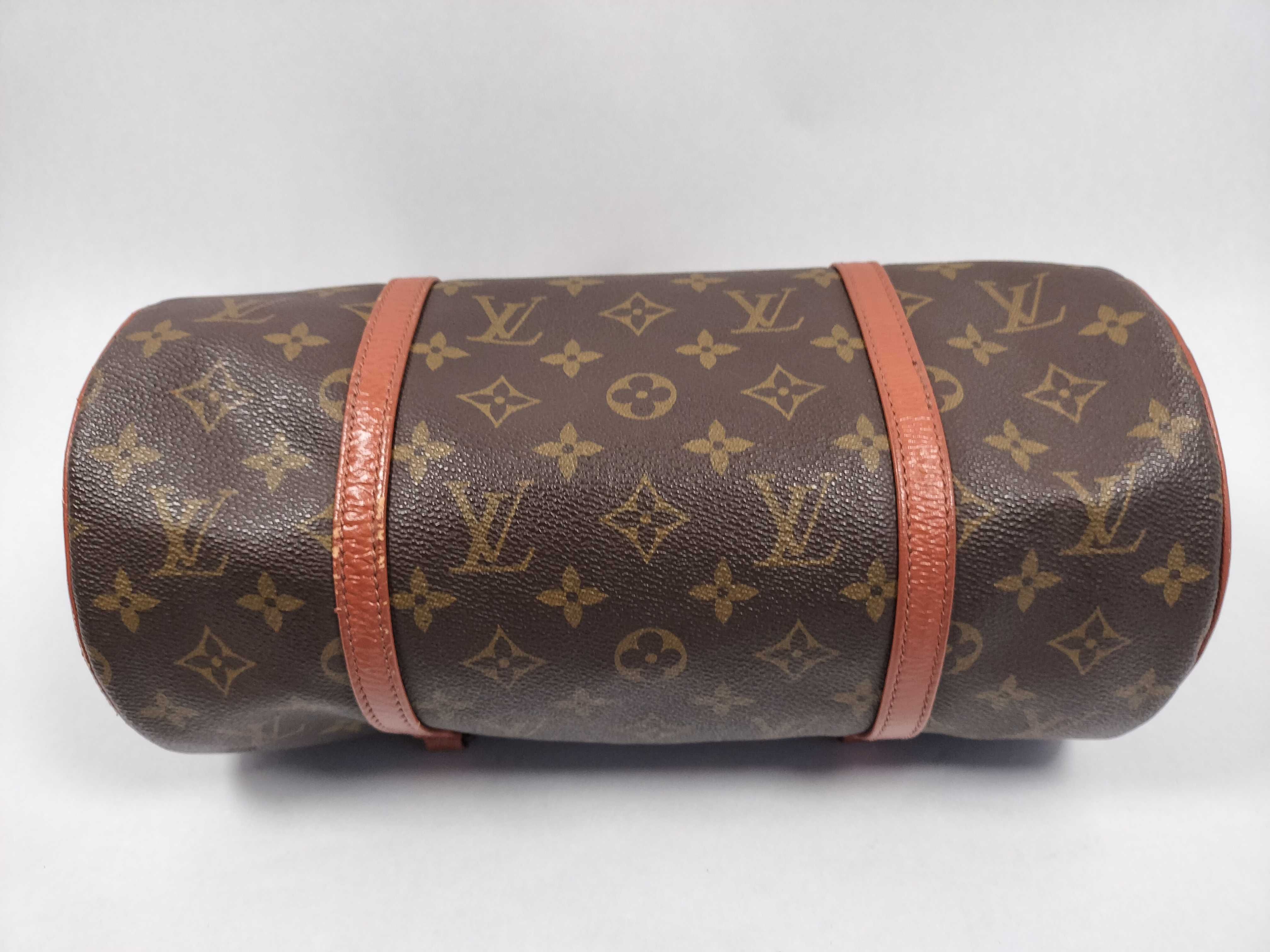 Monogram LV Vuitton Papillon 822 Handbag — view 7