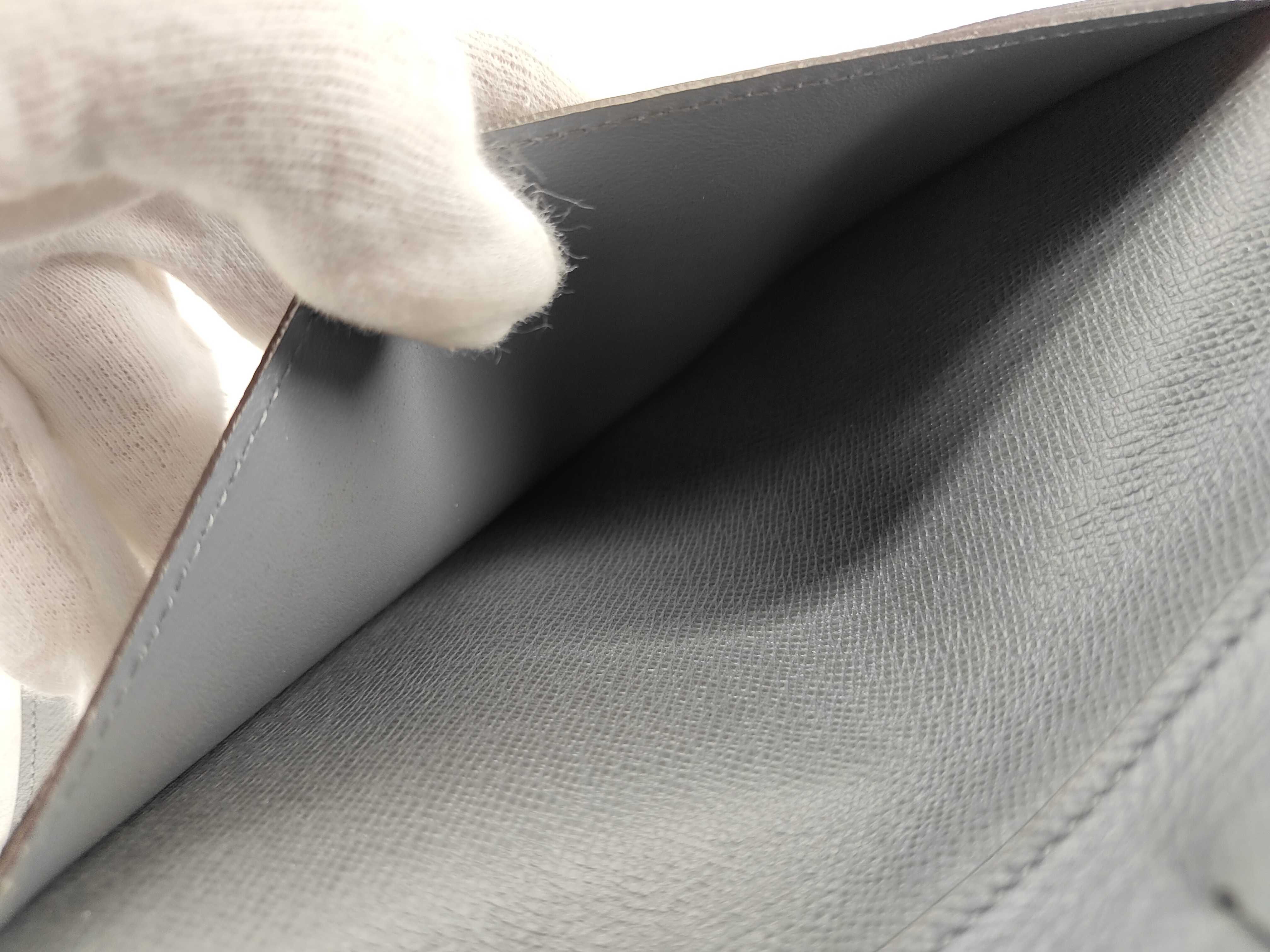 Taiga Louis Vuitton Taiga Wallet Billfold — view 12
