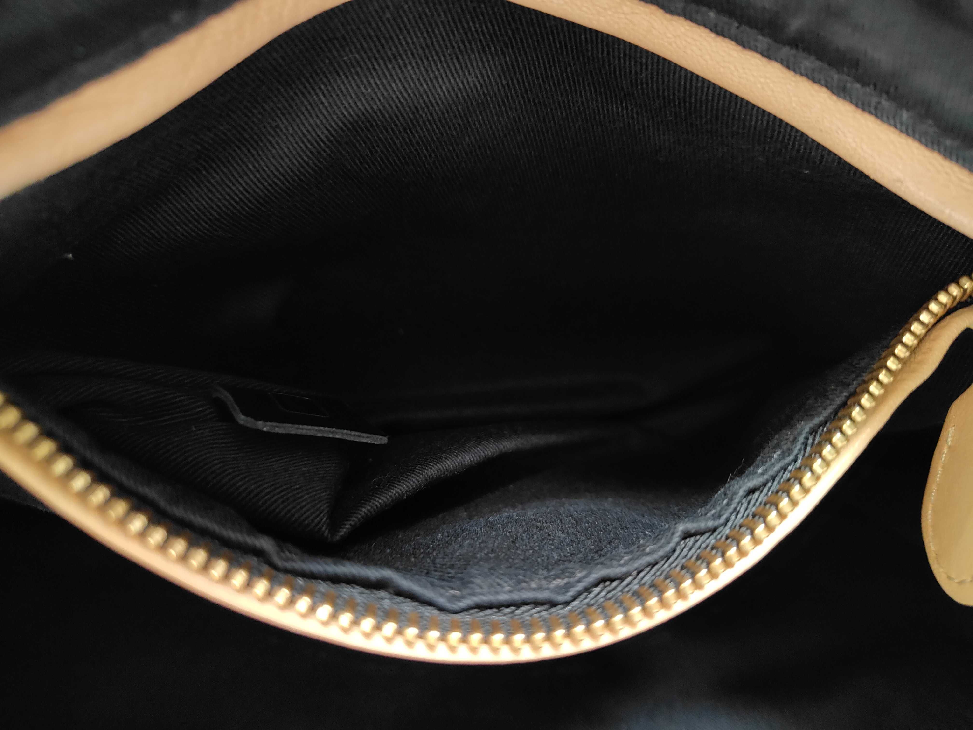 Paraty Medium Black Calfskin Tote Bag (Handbag) — view 13