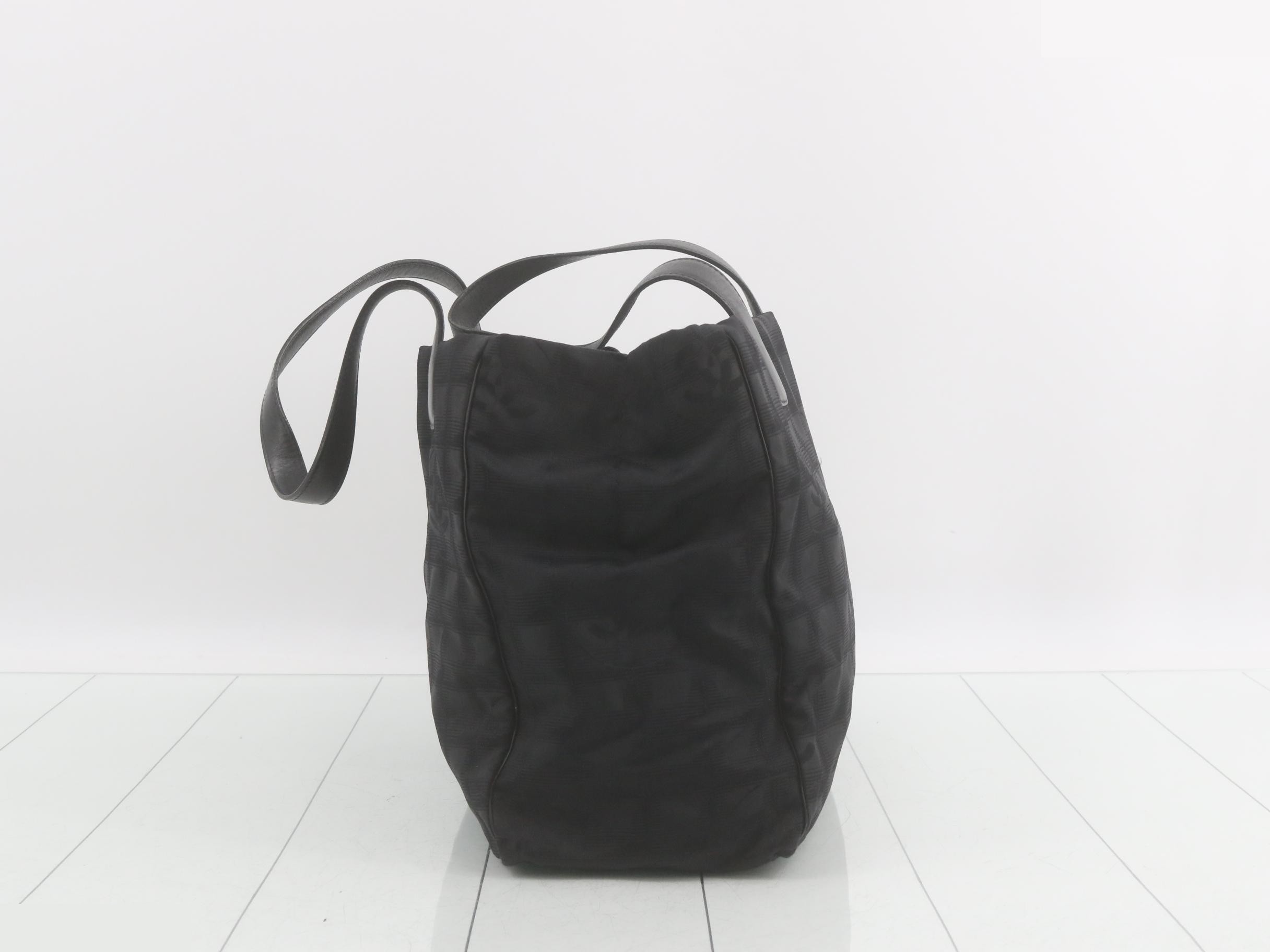 New Travel Line (Bags) - Tote Bag — view 3