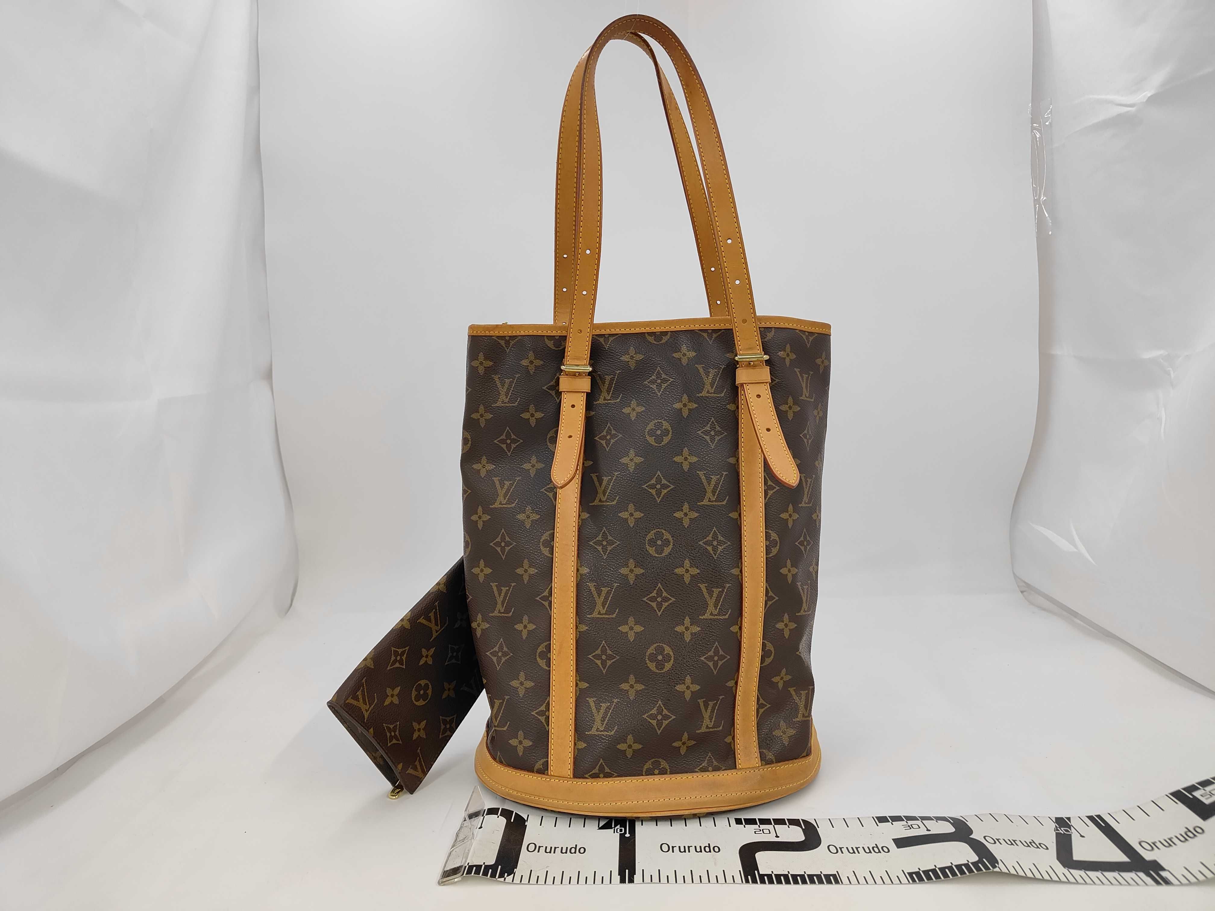 Monogram Bucket GM AR0011 Tote Bag — view 2