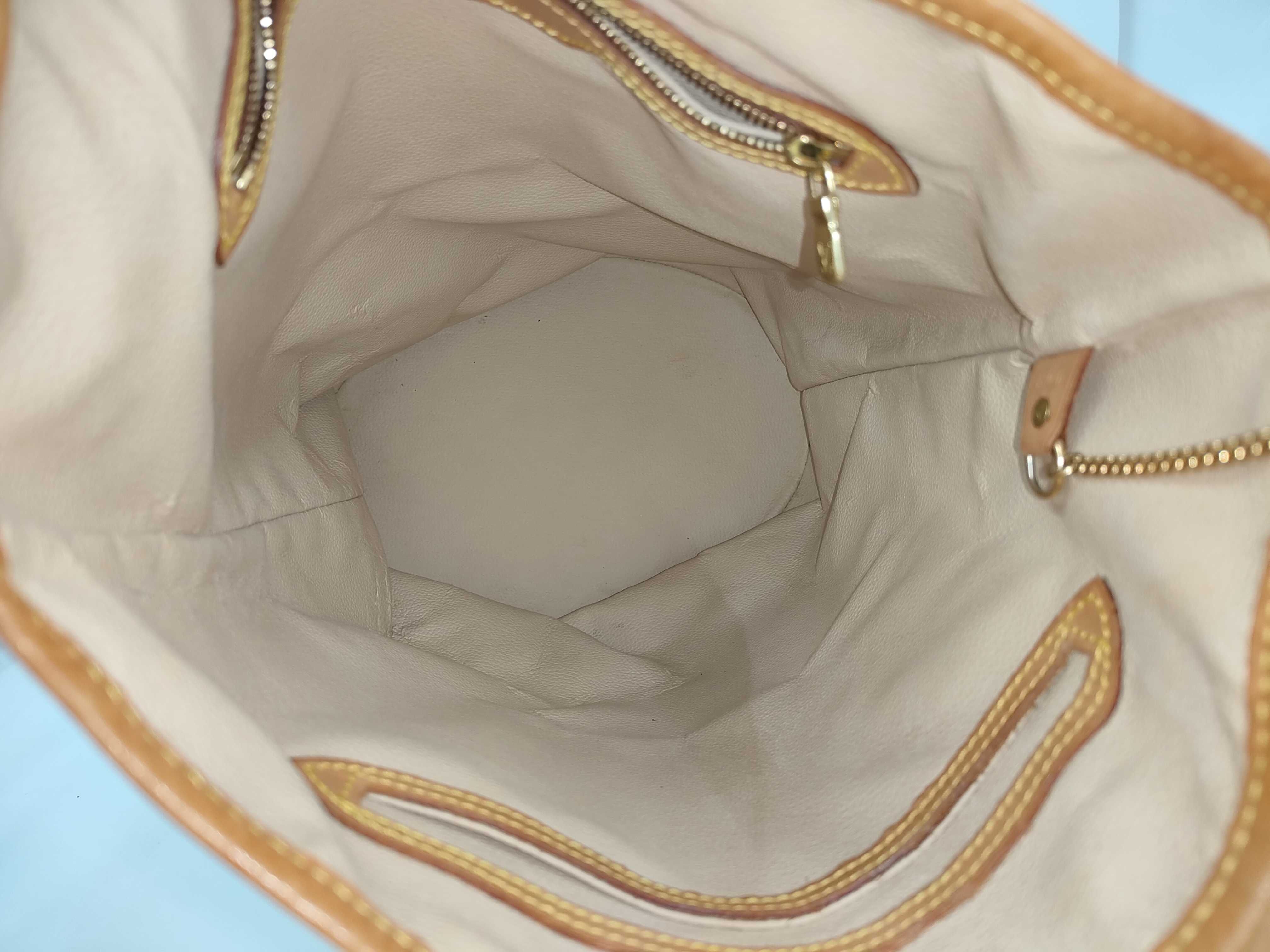 Monogram Bucket GM AR0011 Tote Bag — view 9