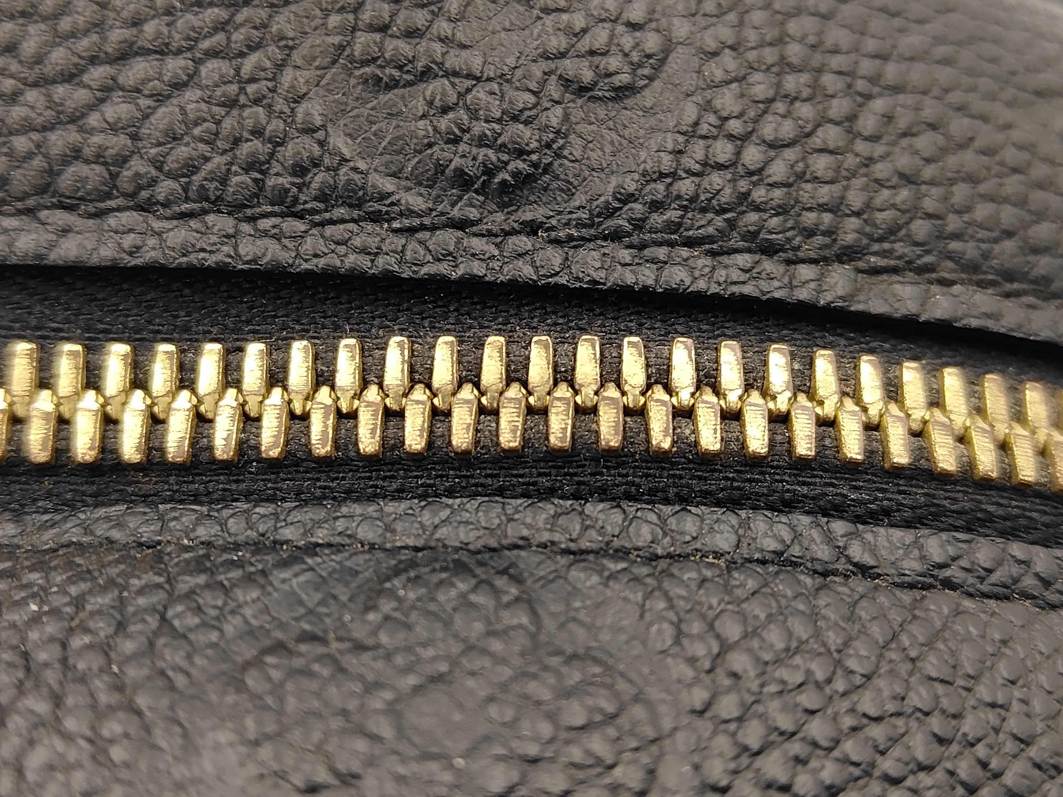 LV Bag Boite Chapeau Souple Shoulder Bag — view 7