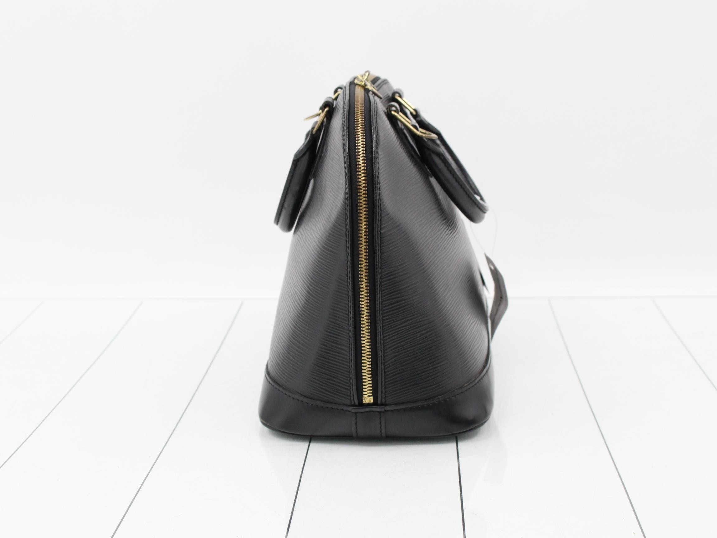 Epi Alma handbag — view 4