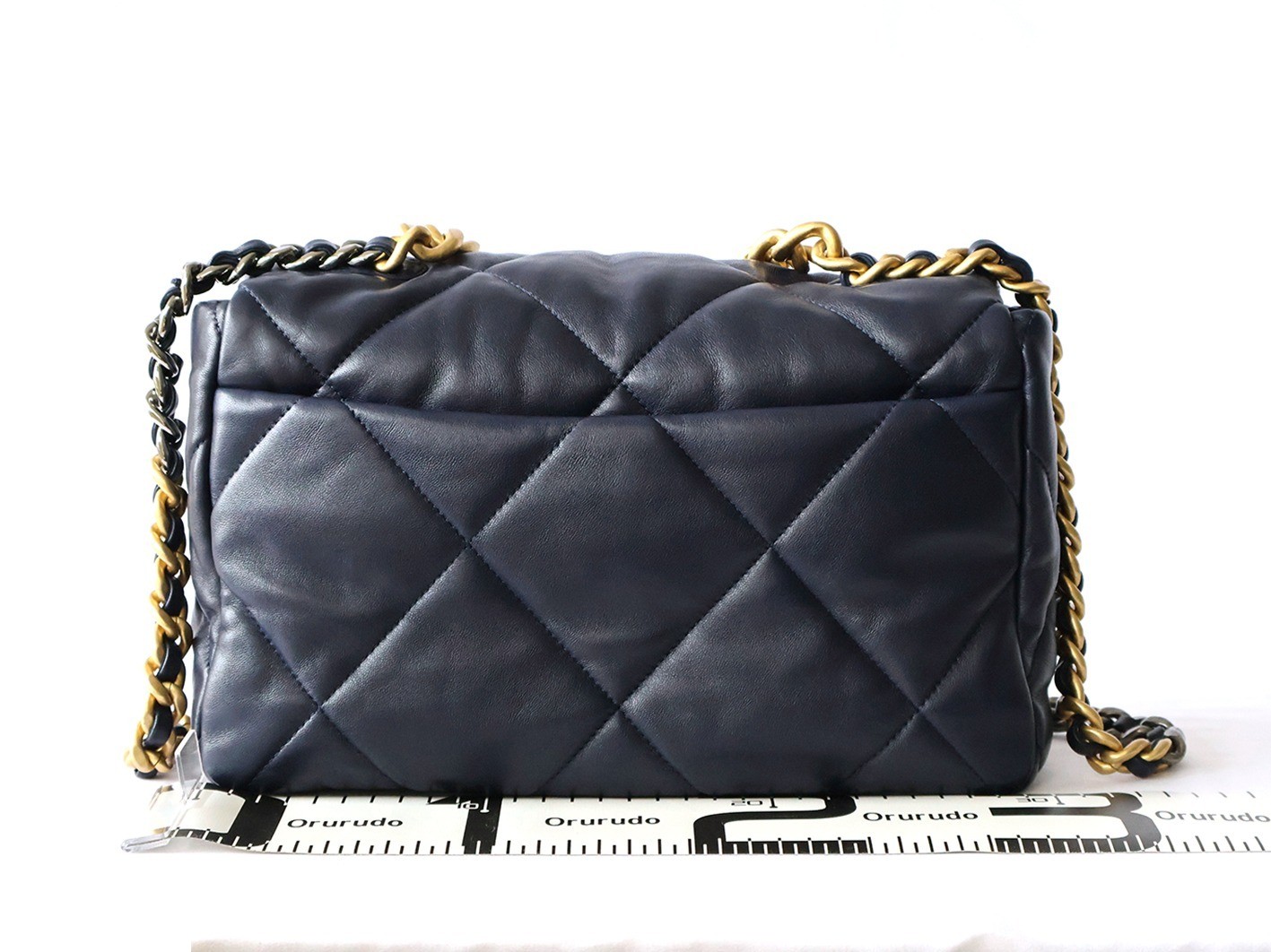 19 Lambskin Chain Shoulder Bag, Navy — view 2