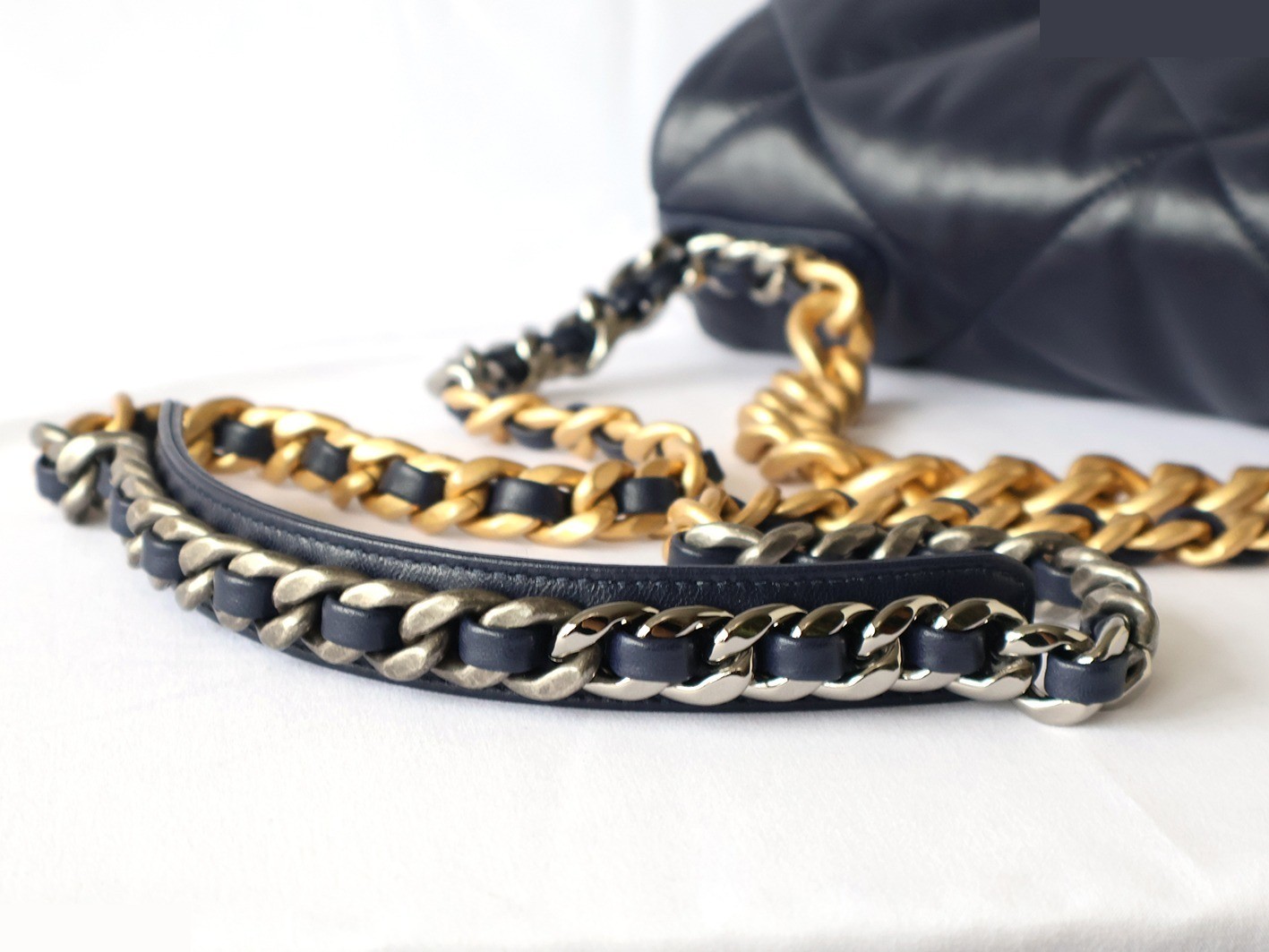 19 Lambskin Chain Shoulder Bag, Navy — view 8