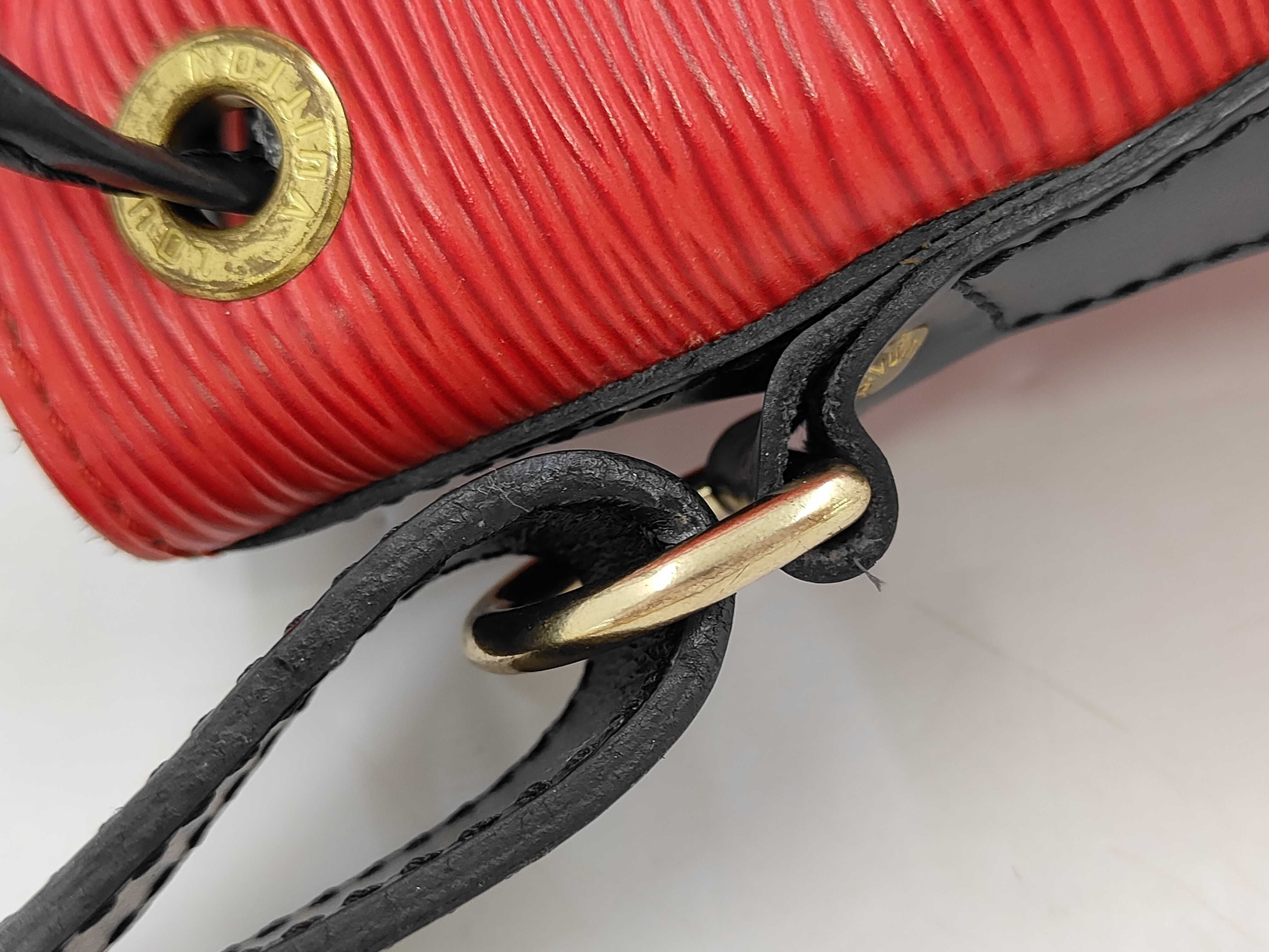 Petit Noé Epi Shoulder Bag — view 7