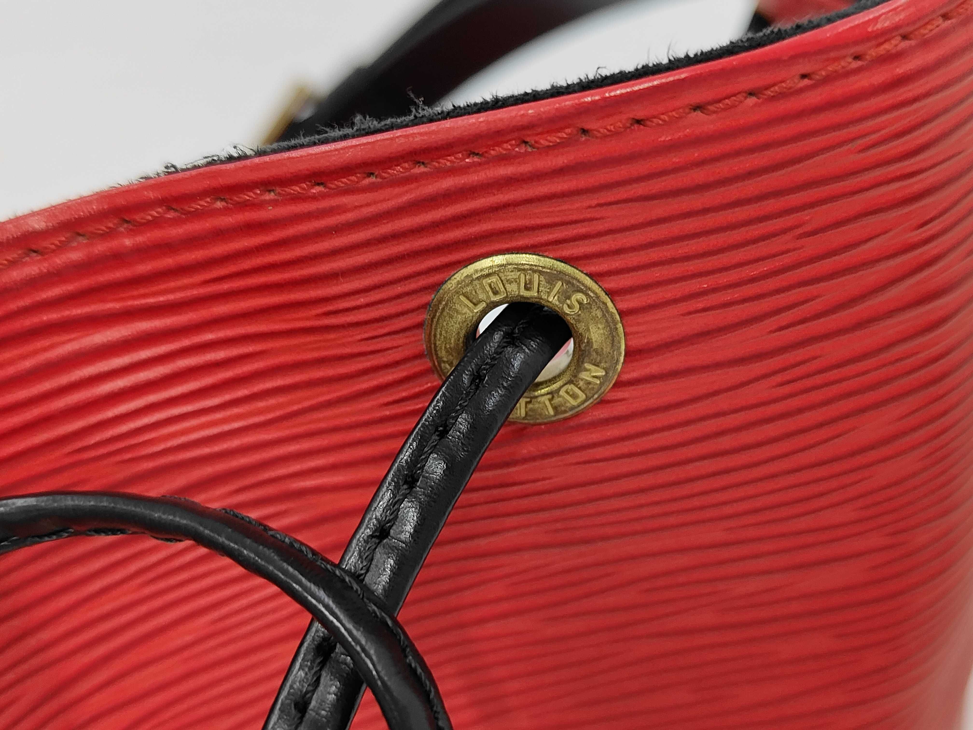 Petit Noé Epi Shoulder Bag — view 10