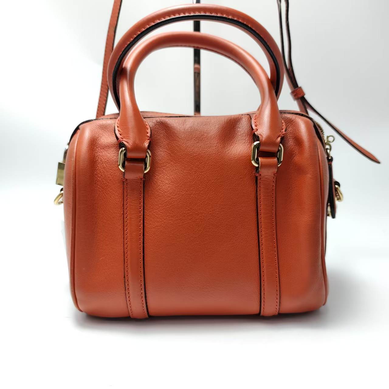 【*Shipped from: China*】BURBERRY Leather Shoulder Bag — view 2