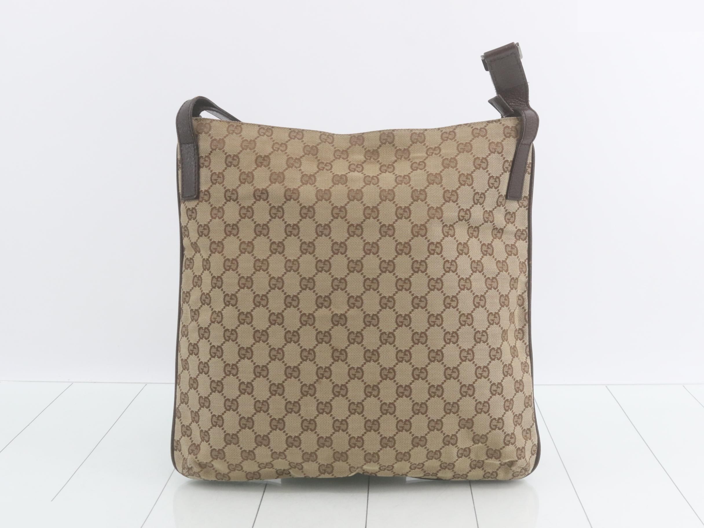 GG Canvas Shoulder Bag — view 2