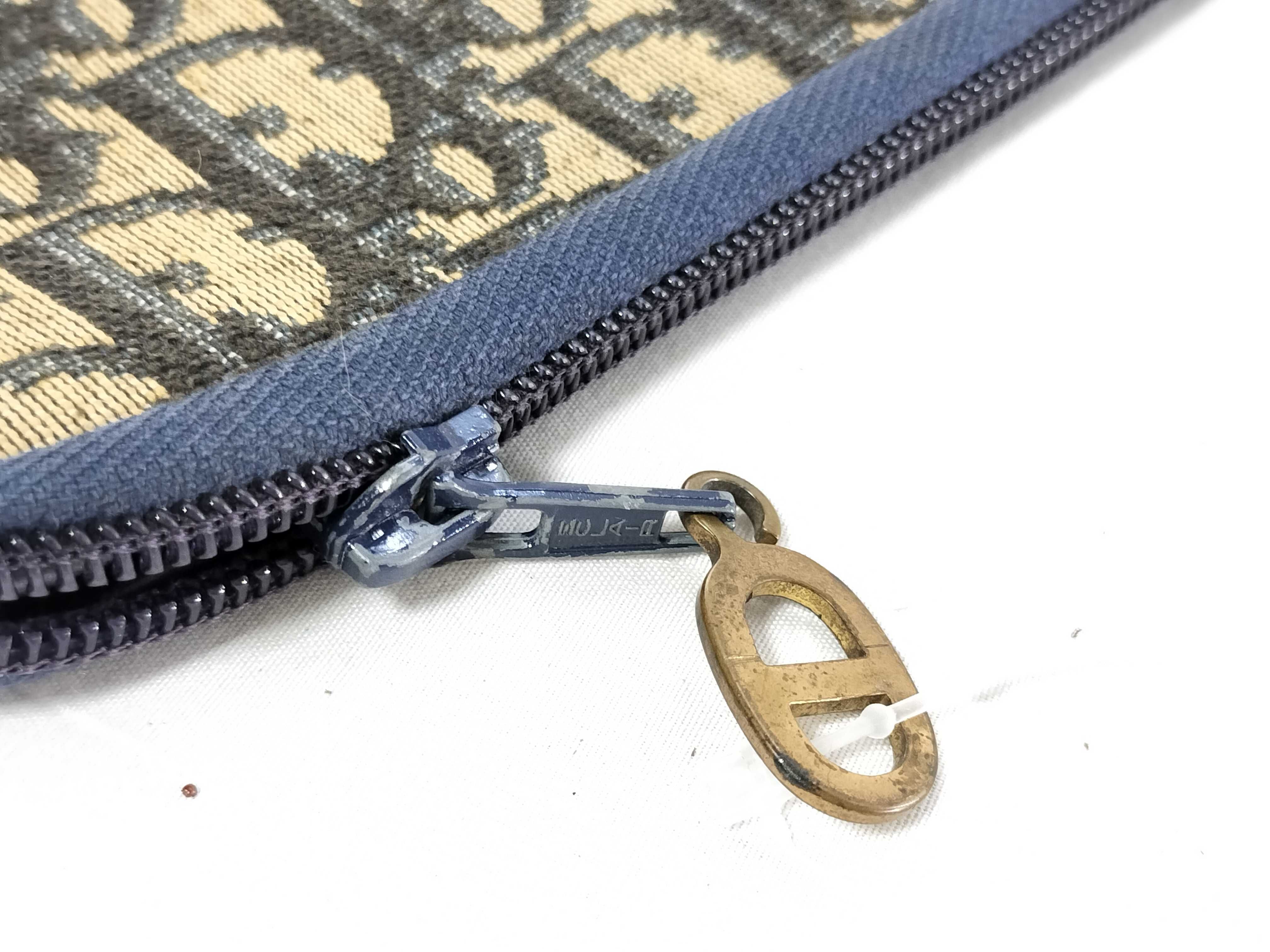 Trotter Vintage Second CD Logo Zipper Pouch — view 5
