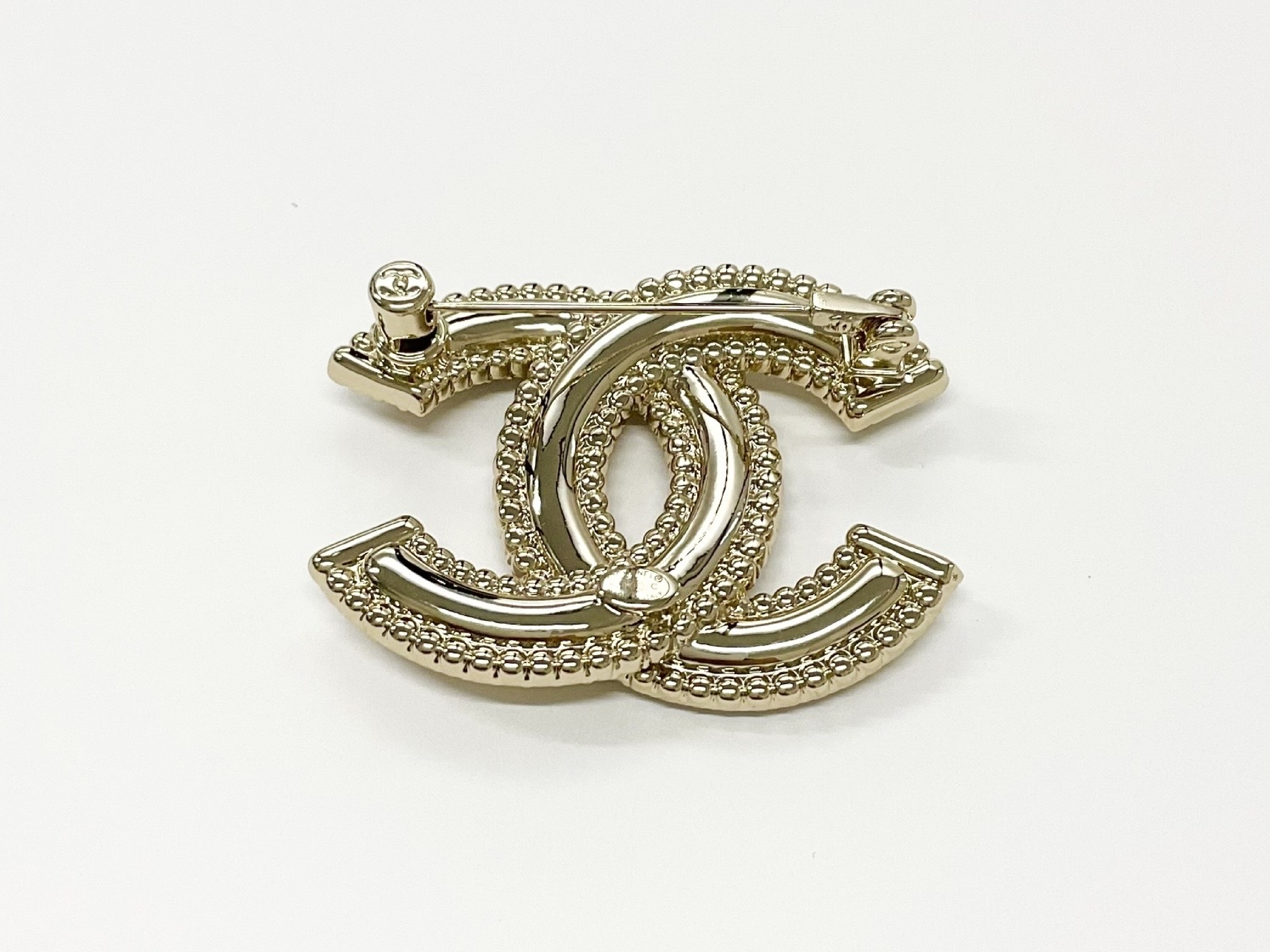 GP Brooch — view 2