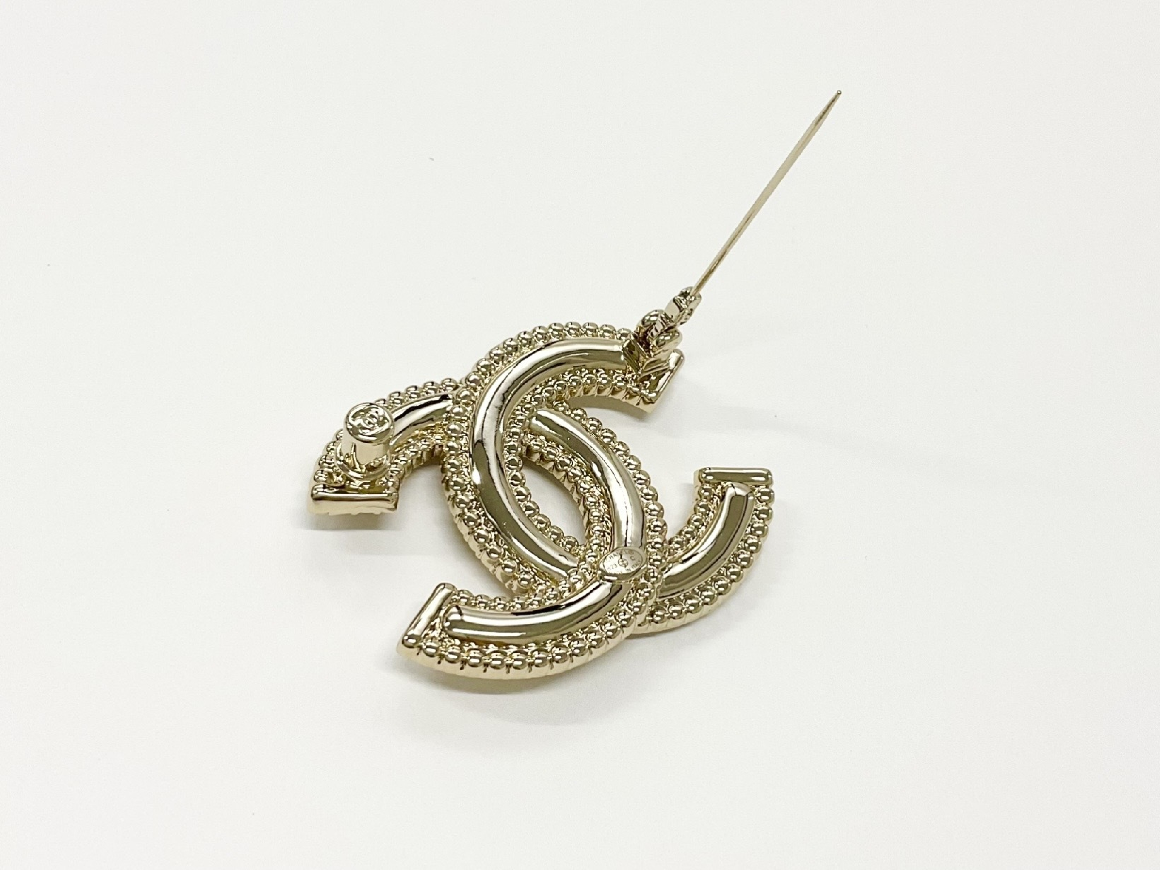 GP Brooch — view 3