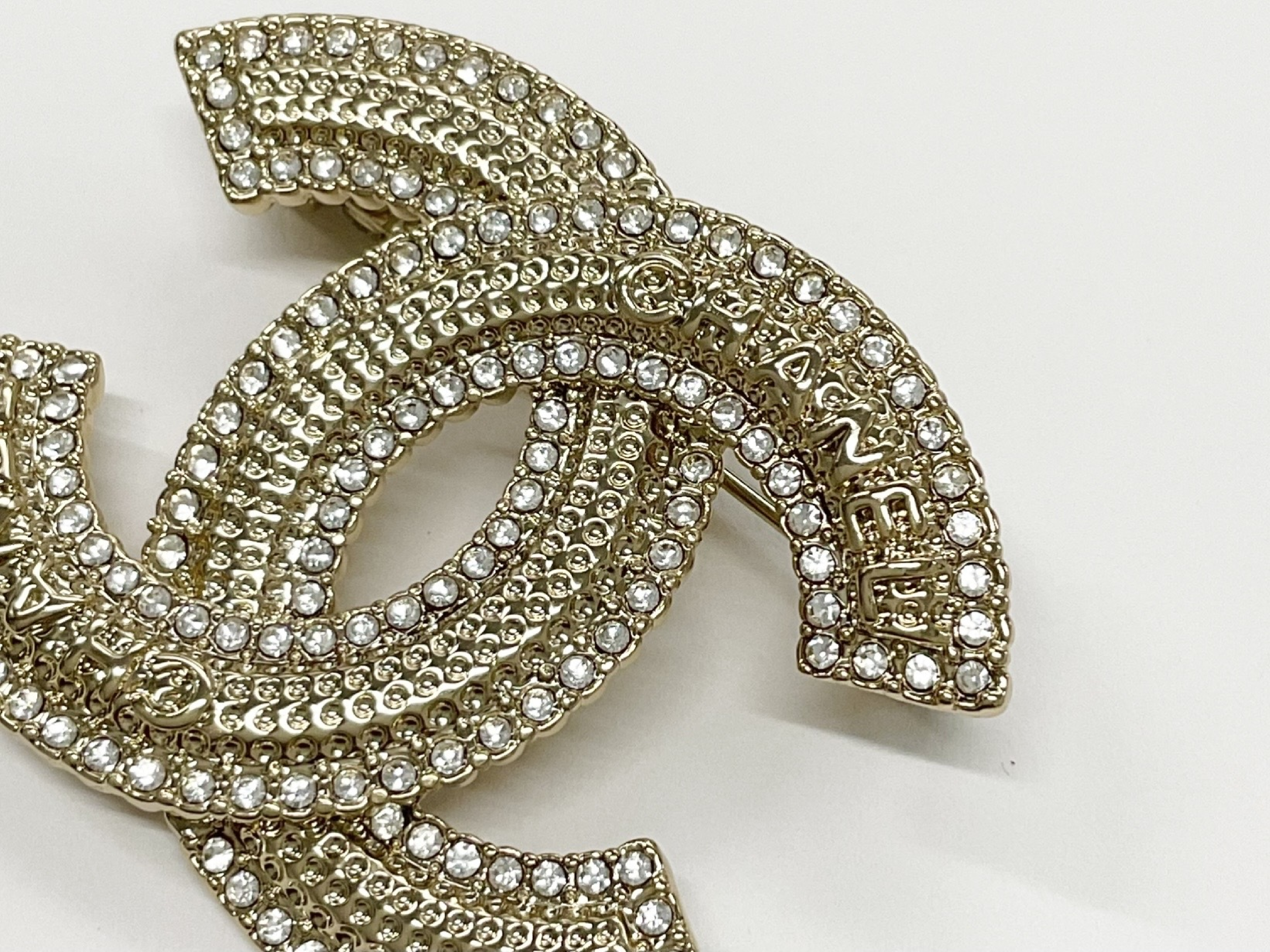 GP Brooch — view 6