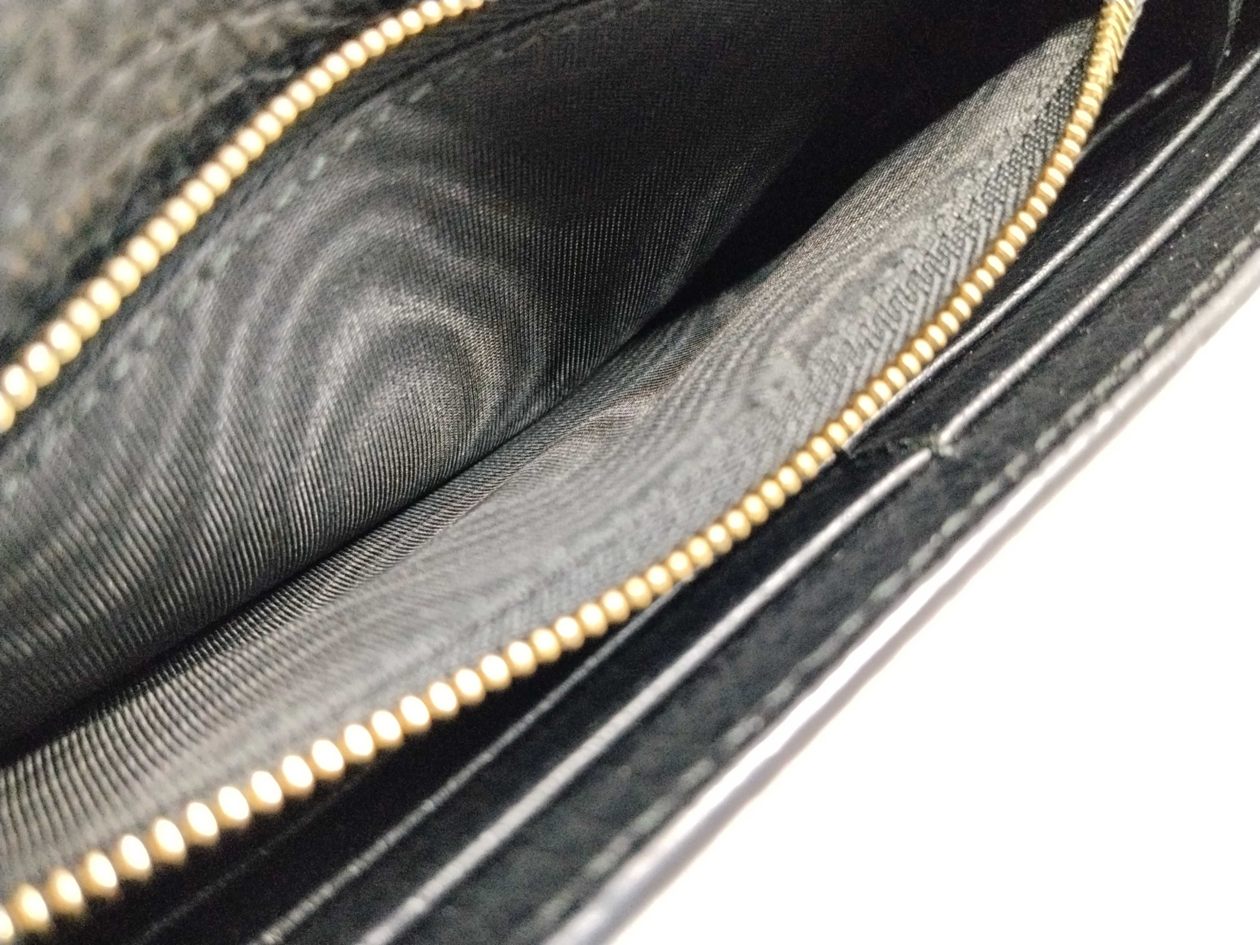 Chain Wallet Leather Shoulder Bag — view 14