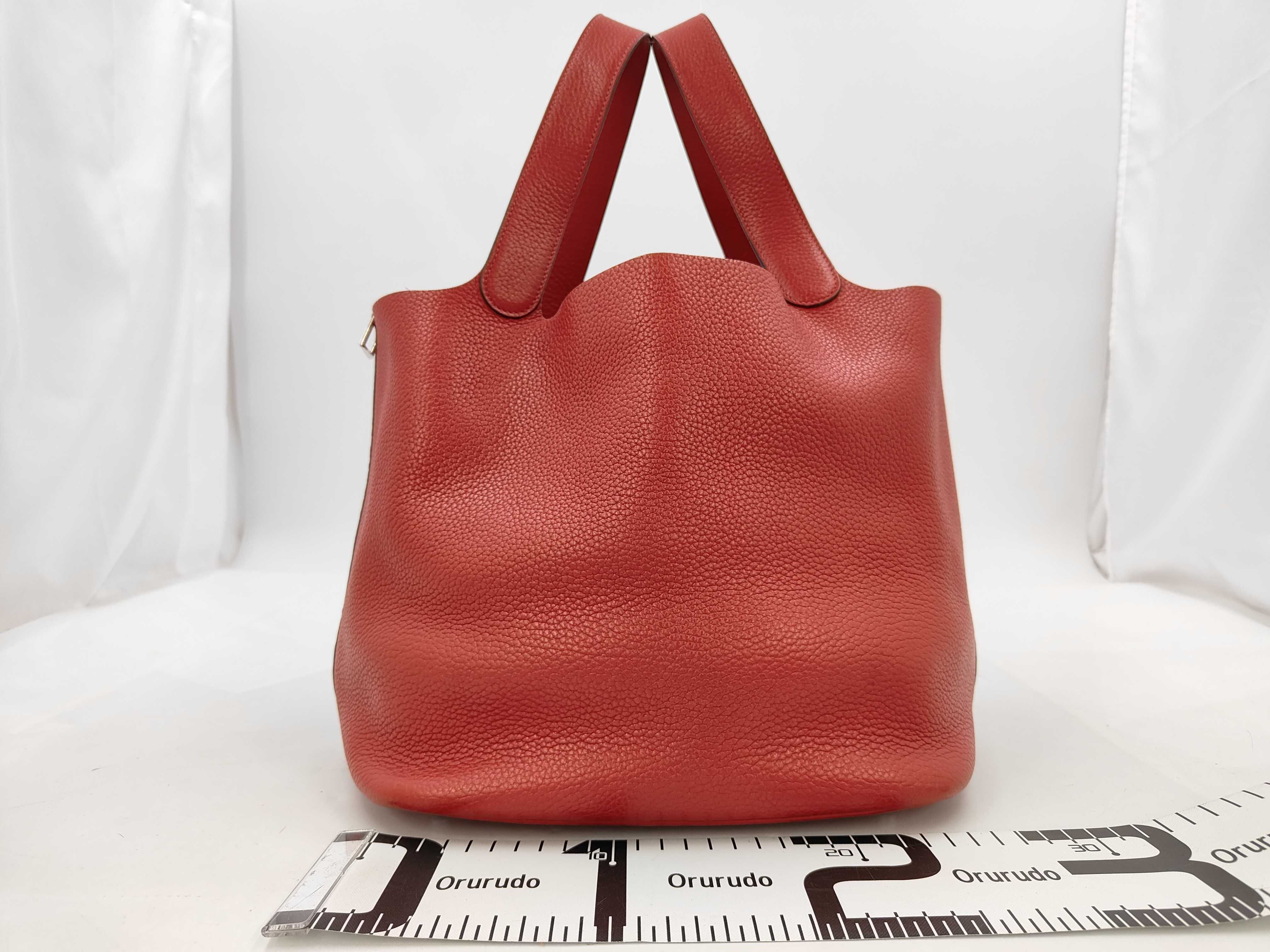Picotin Lock GM Red Handbag (Stamped Q) — view 2