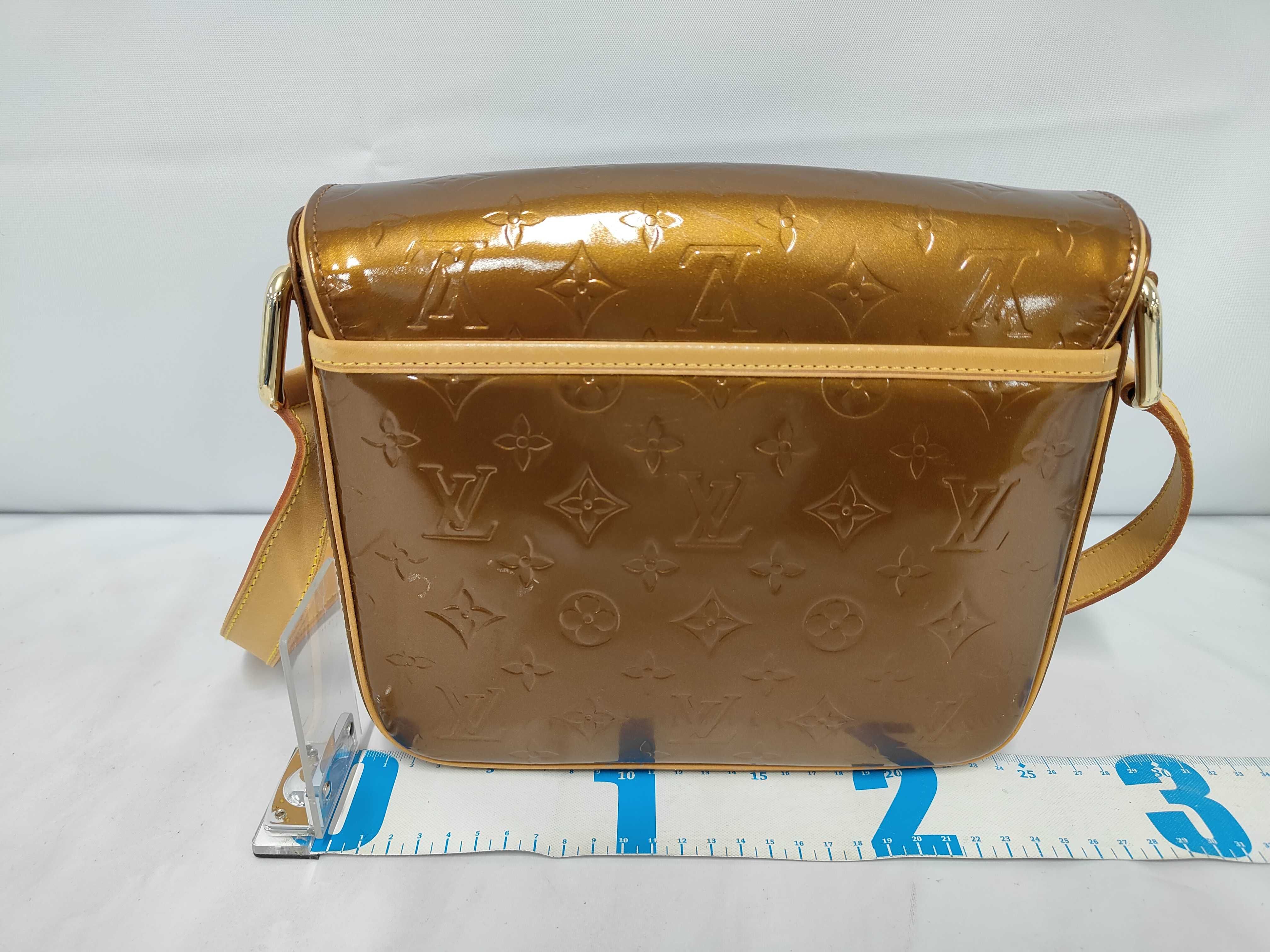 Vernis Shoulder Bag Christie GM M91107 Shoulder Bag — view 2