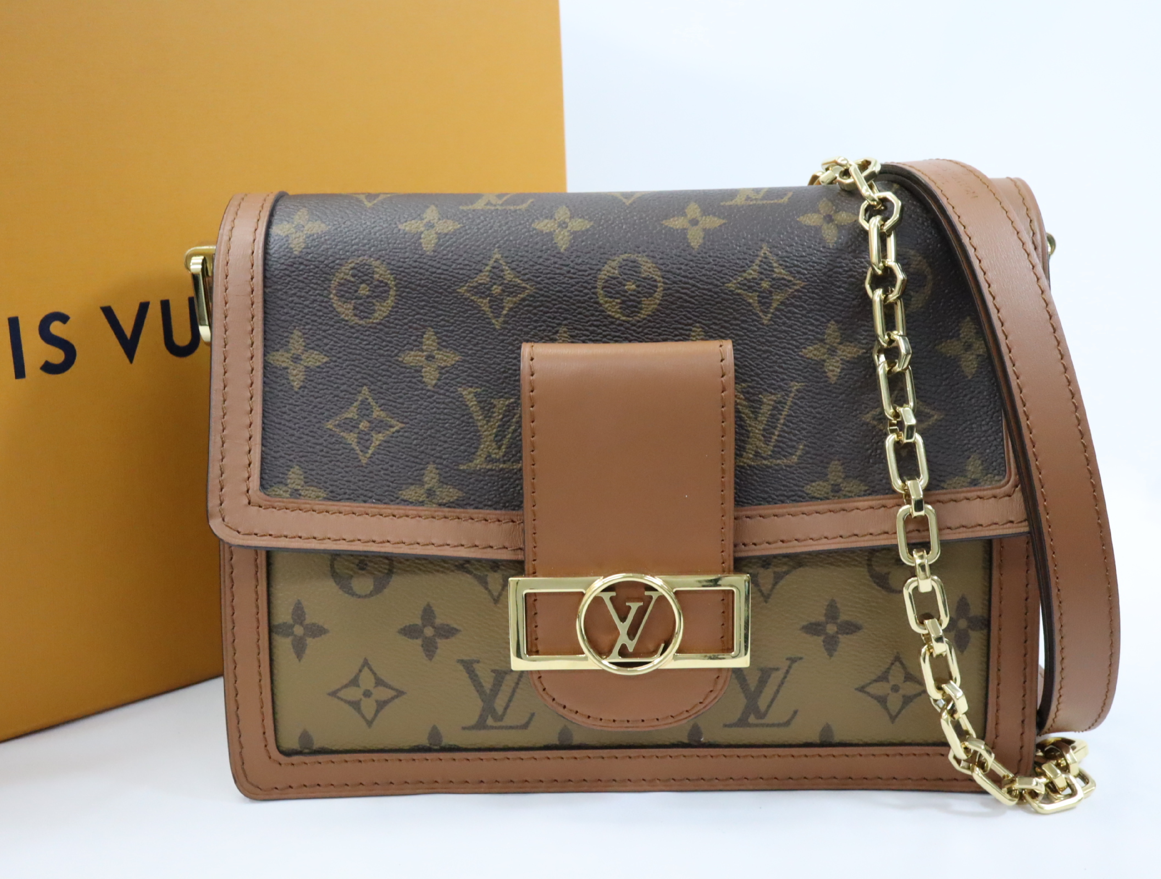 Monogram Reverse Dauphine MM M45958 Shoulder Bag (RFID detected)