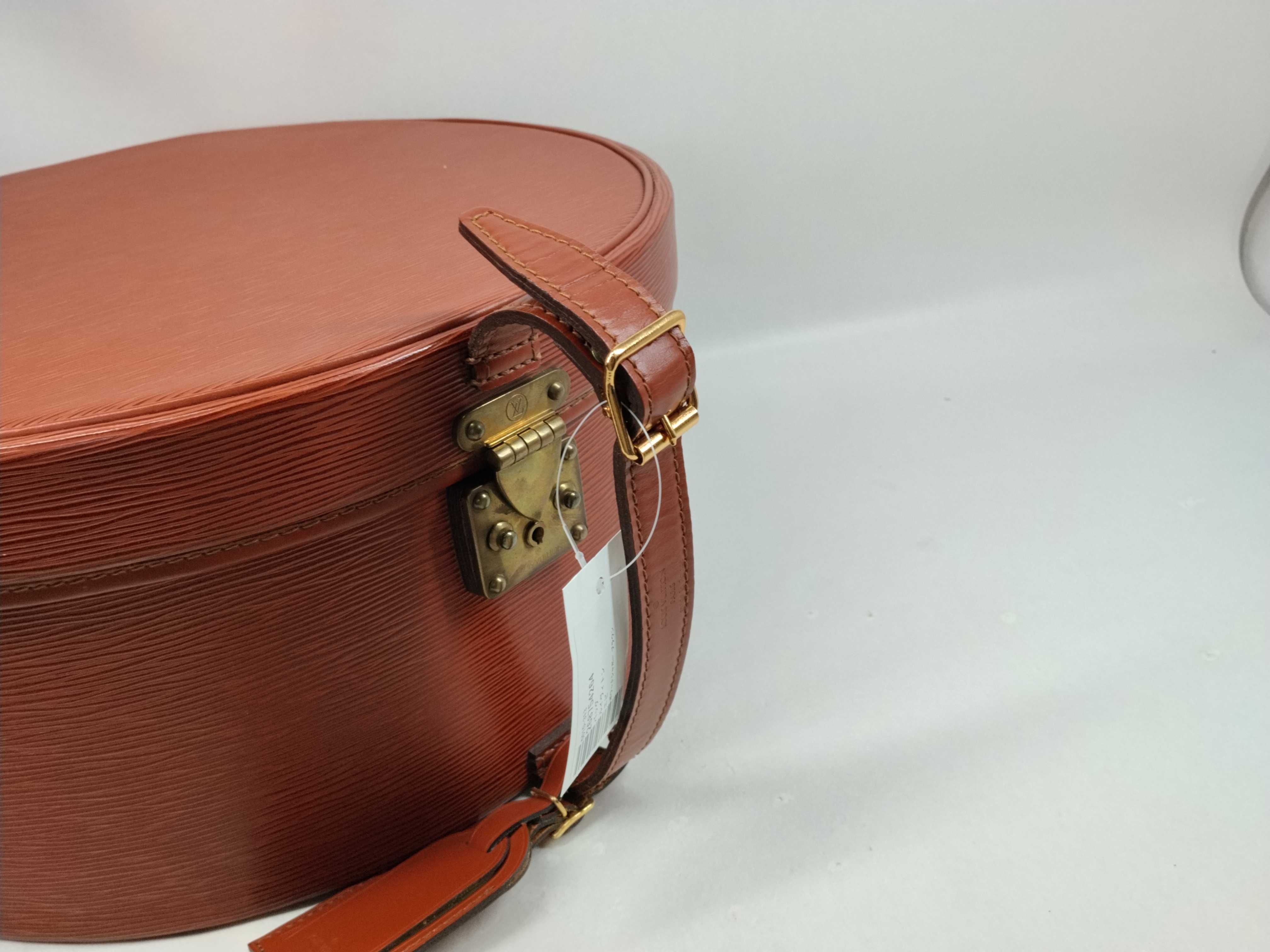 Epi Boite Chapeau Brown Handbag — view 3