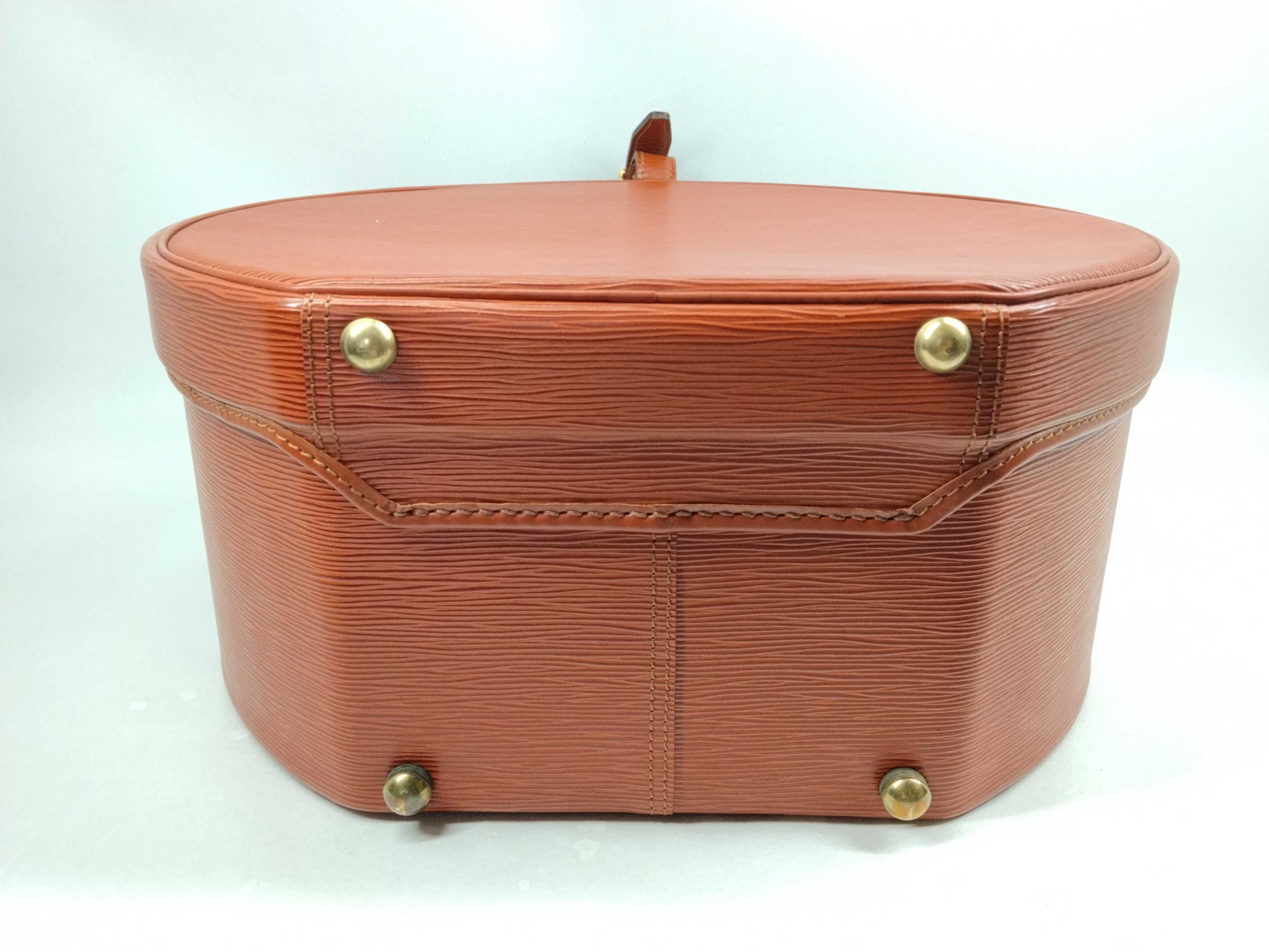 Epi Boite Chapeau Brown Handbag — view 7