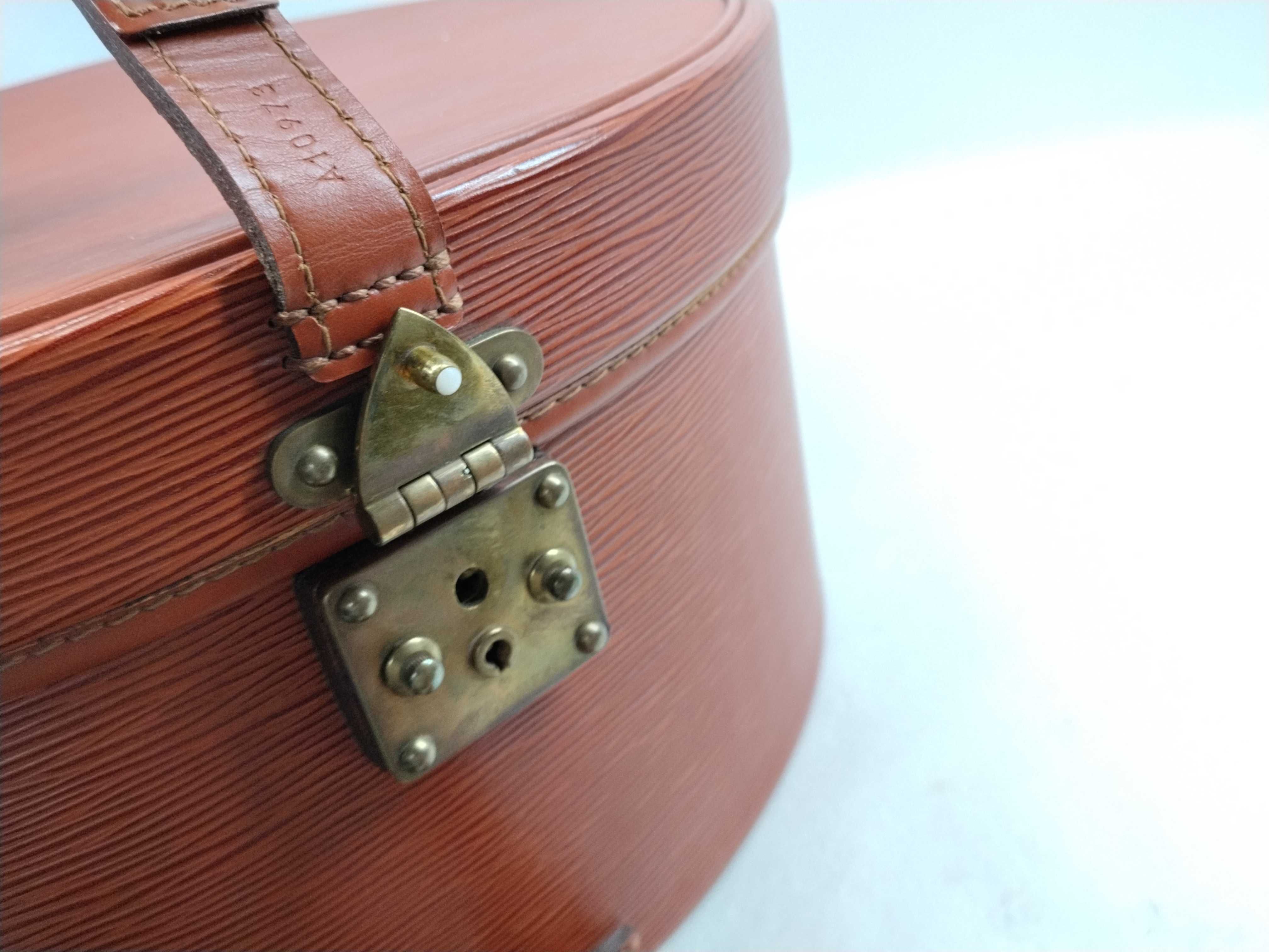 Epi Boite Chapeau Brown Handbag — view 8
