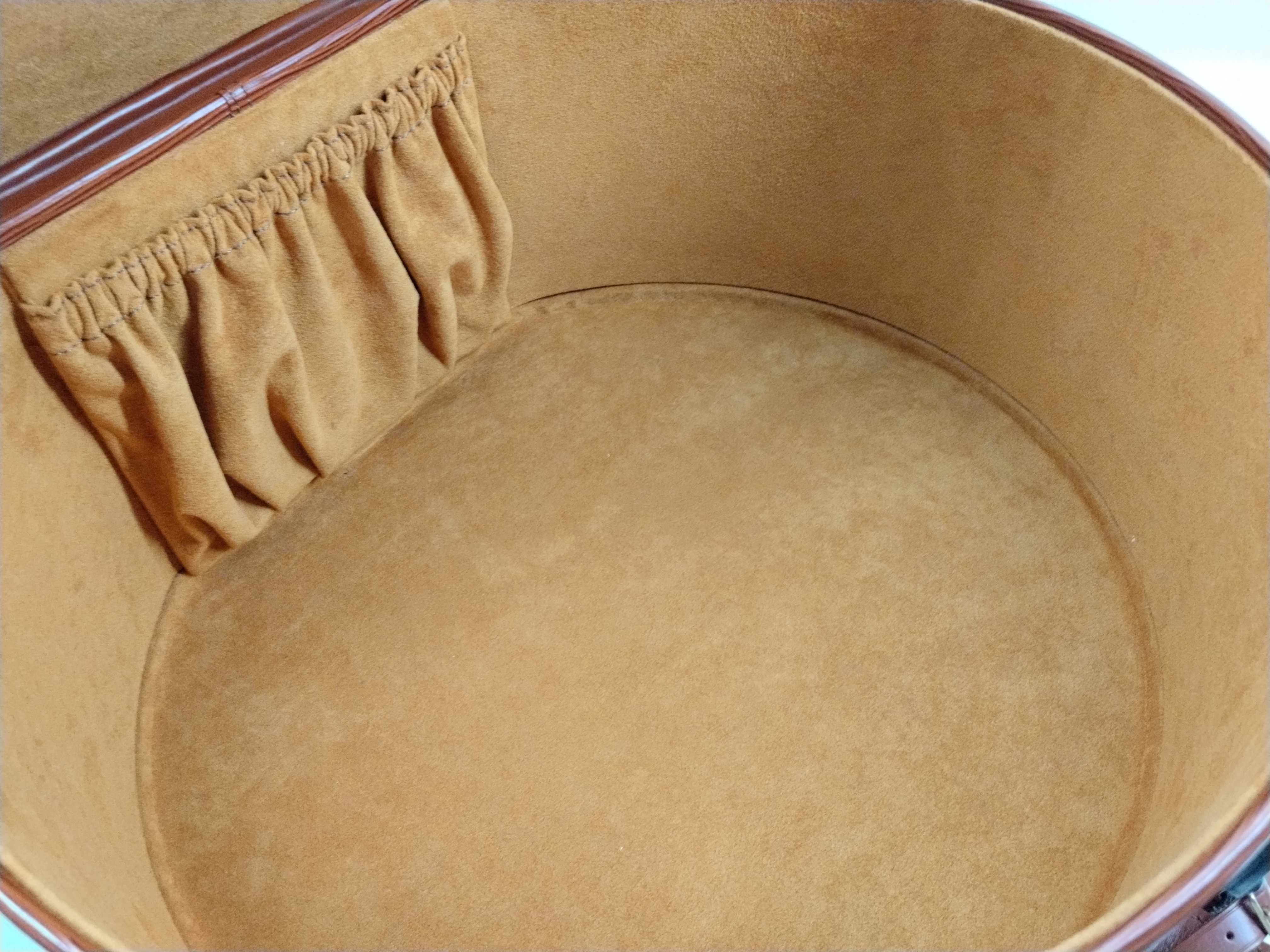 Epi Boite Chapeau Brown Handbag — view 9