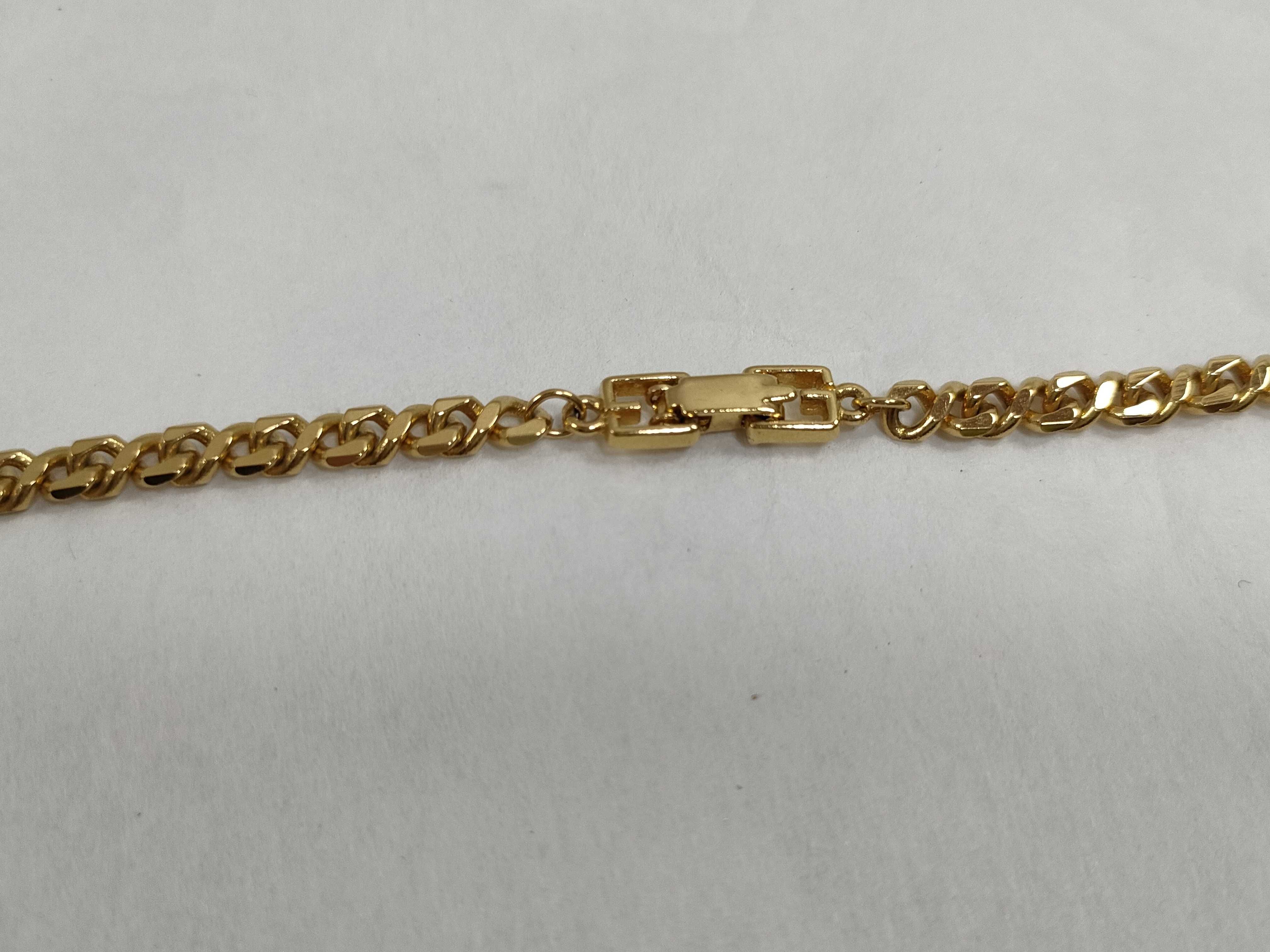 necklace — view 3