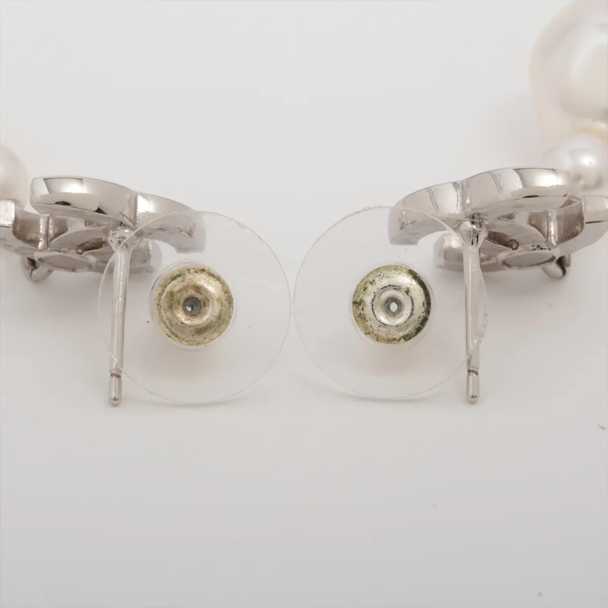 Coco Mark F26S Earrings (Pair) Metal x Faux Pearl — view 4