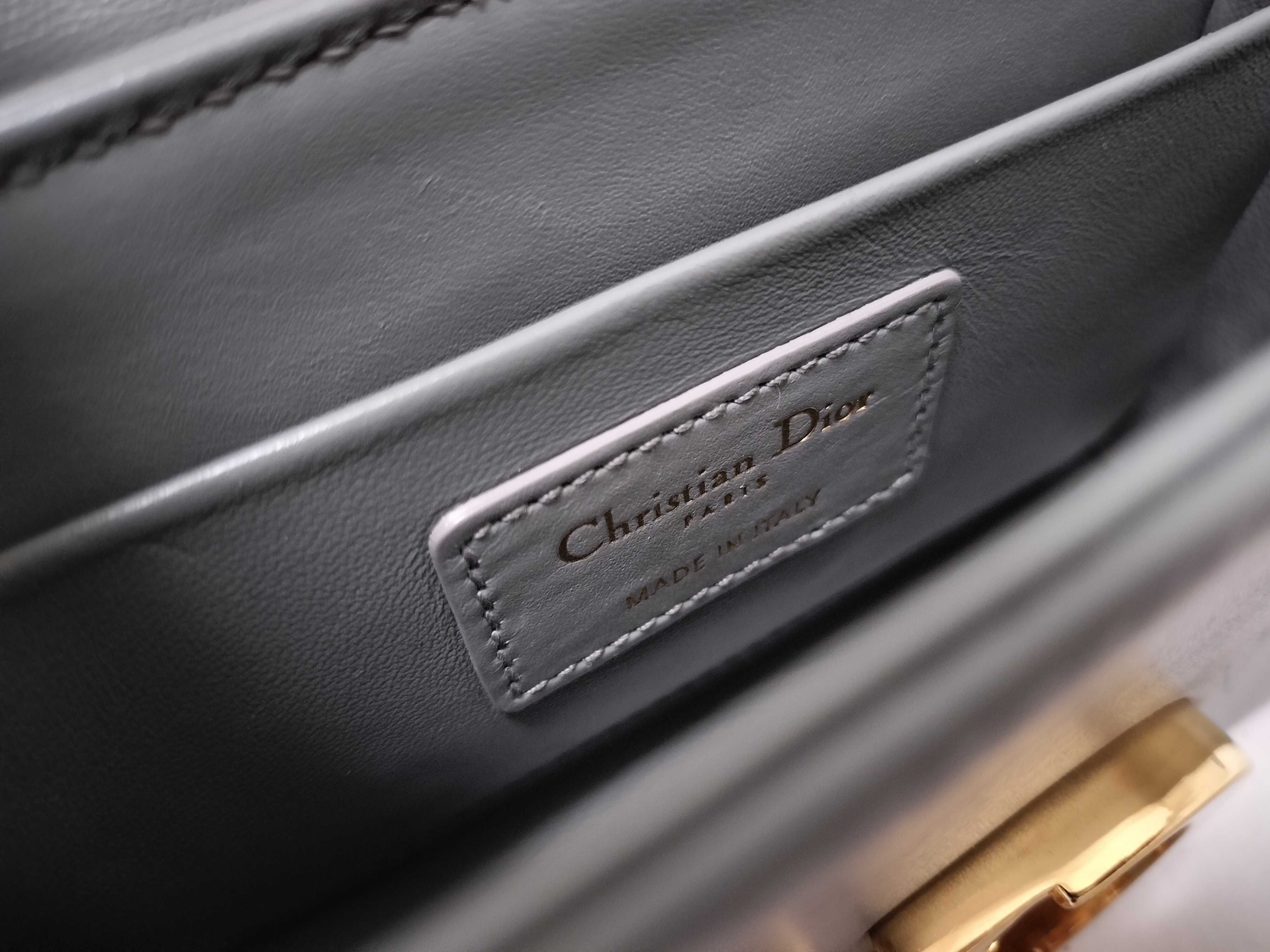 Shoulder Bag 30 Montaigne Box Bag Shoulder Bag — view 12