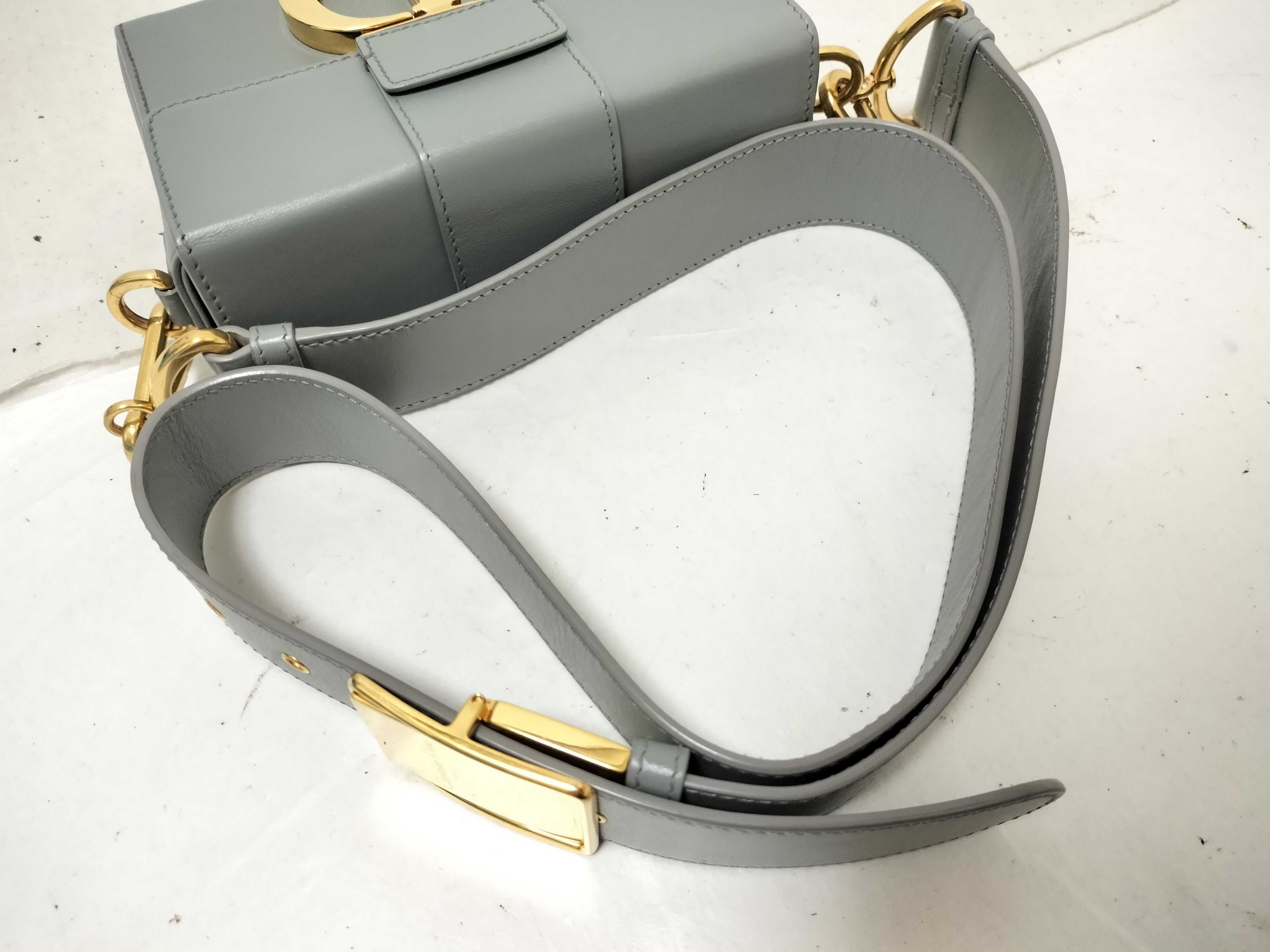 Shoulder Bag 30 Montaigne Box Bag Shoulder Bag — view 3