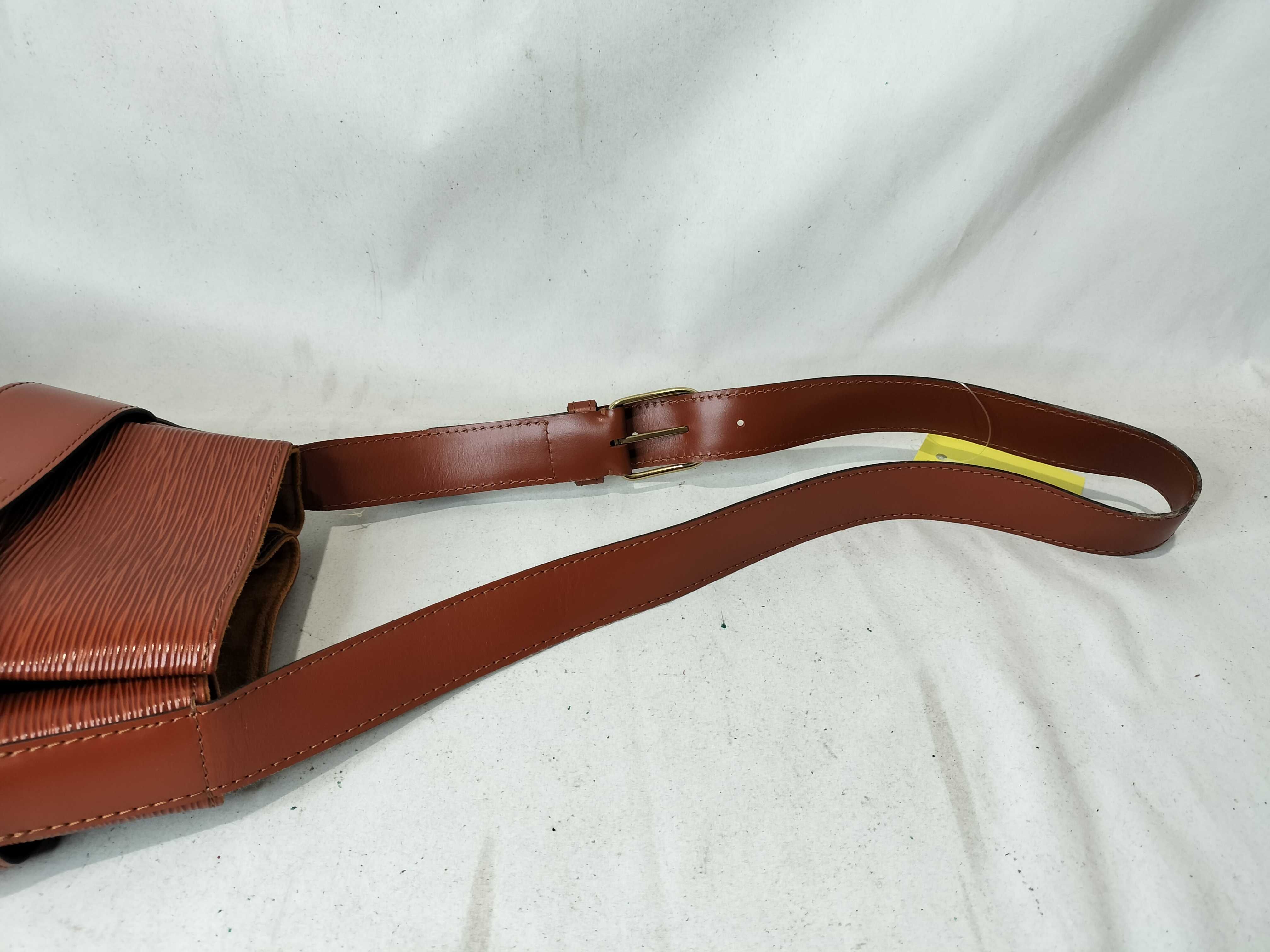 Epi Sac Depaule Shoulder Bag — view 4