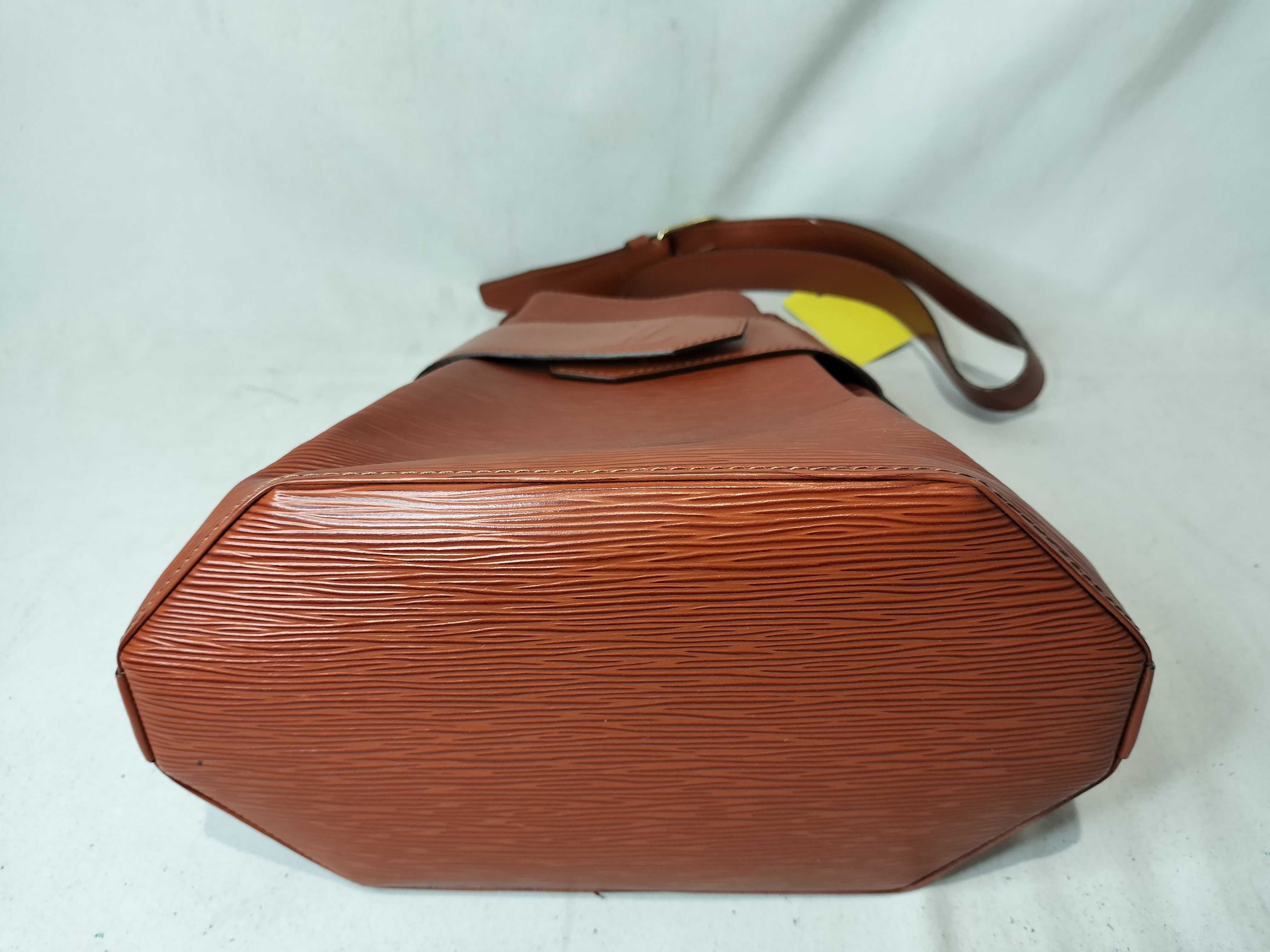 Epi Sac Depaule Shoulder Bag — view 8