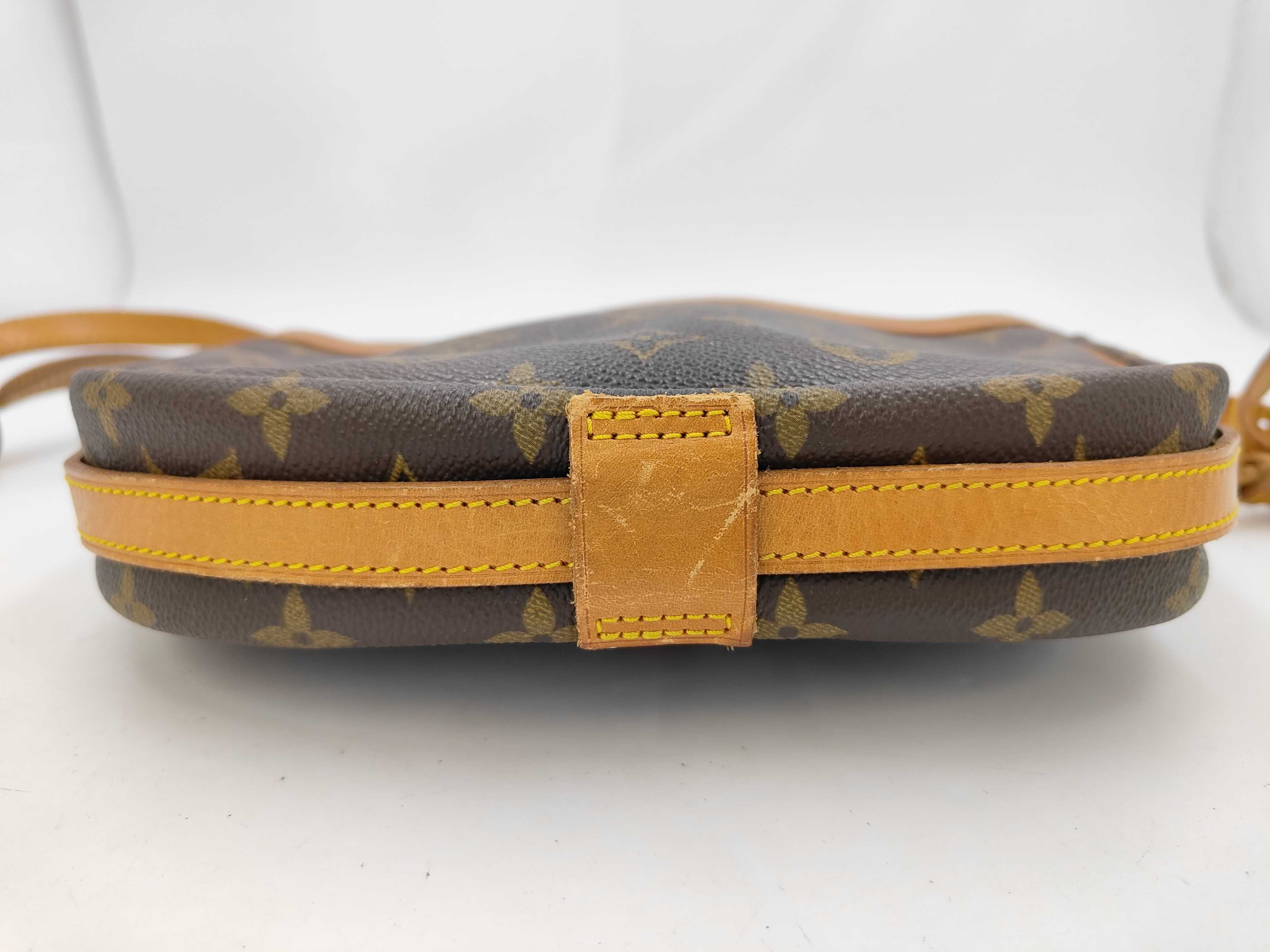 Monogram LV Jaune Fille Shoulder Bag — view 7