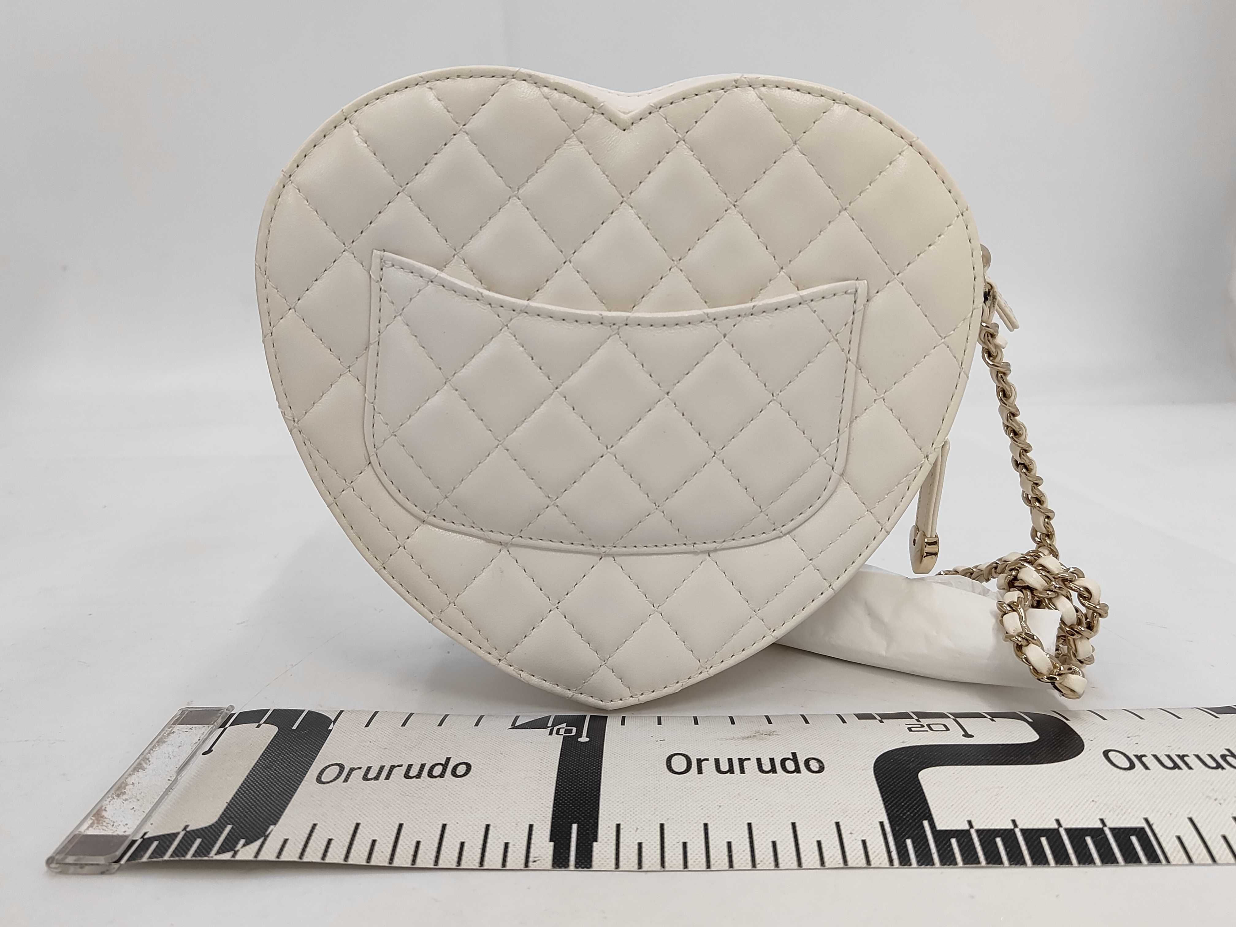 Heart-shaped Shoulder Bag — view 2