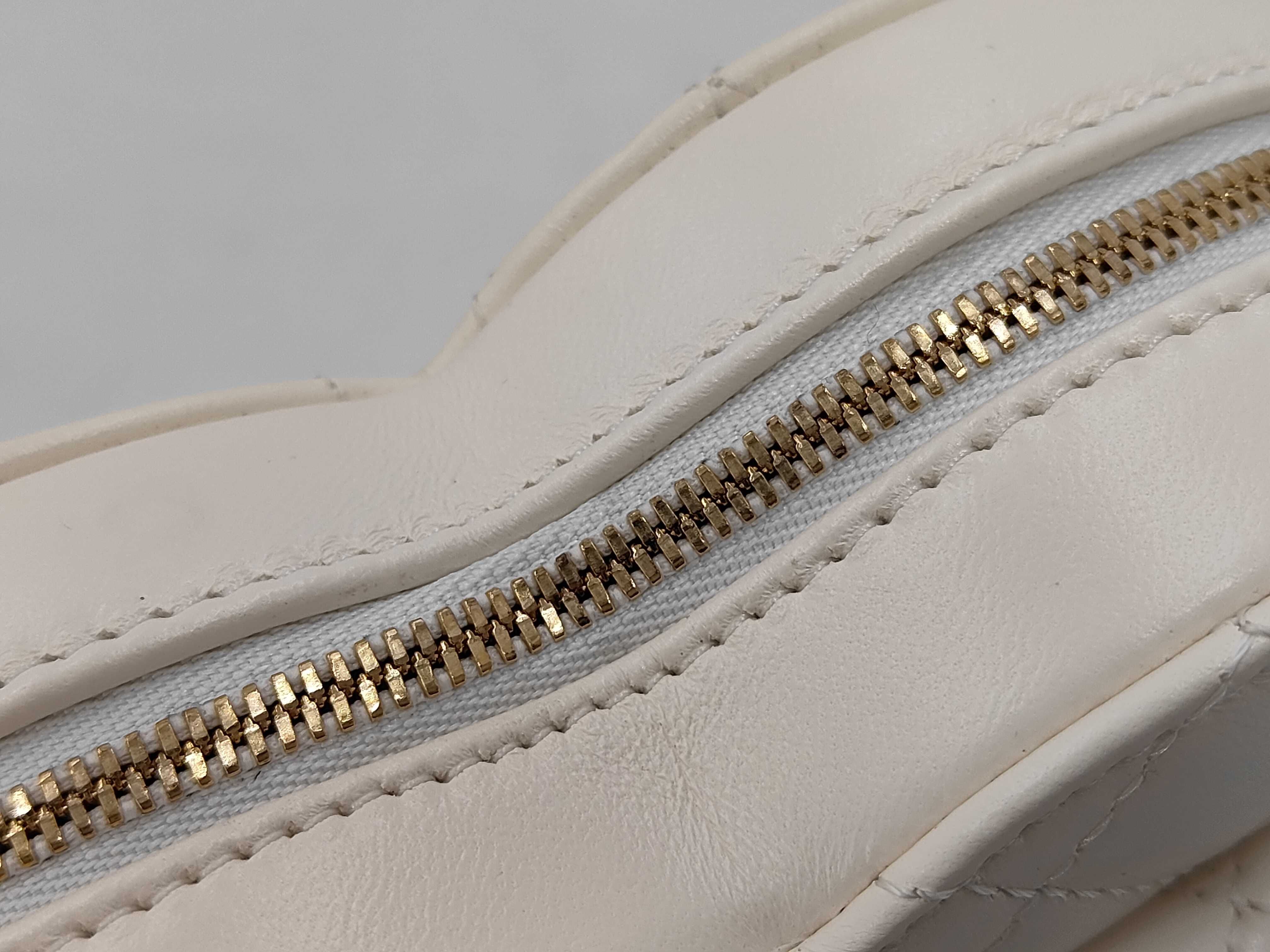Heart-shaped Shoulder Bag — view 8