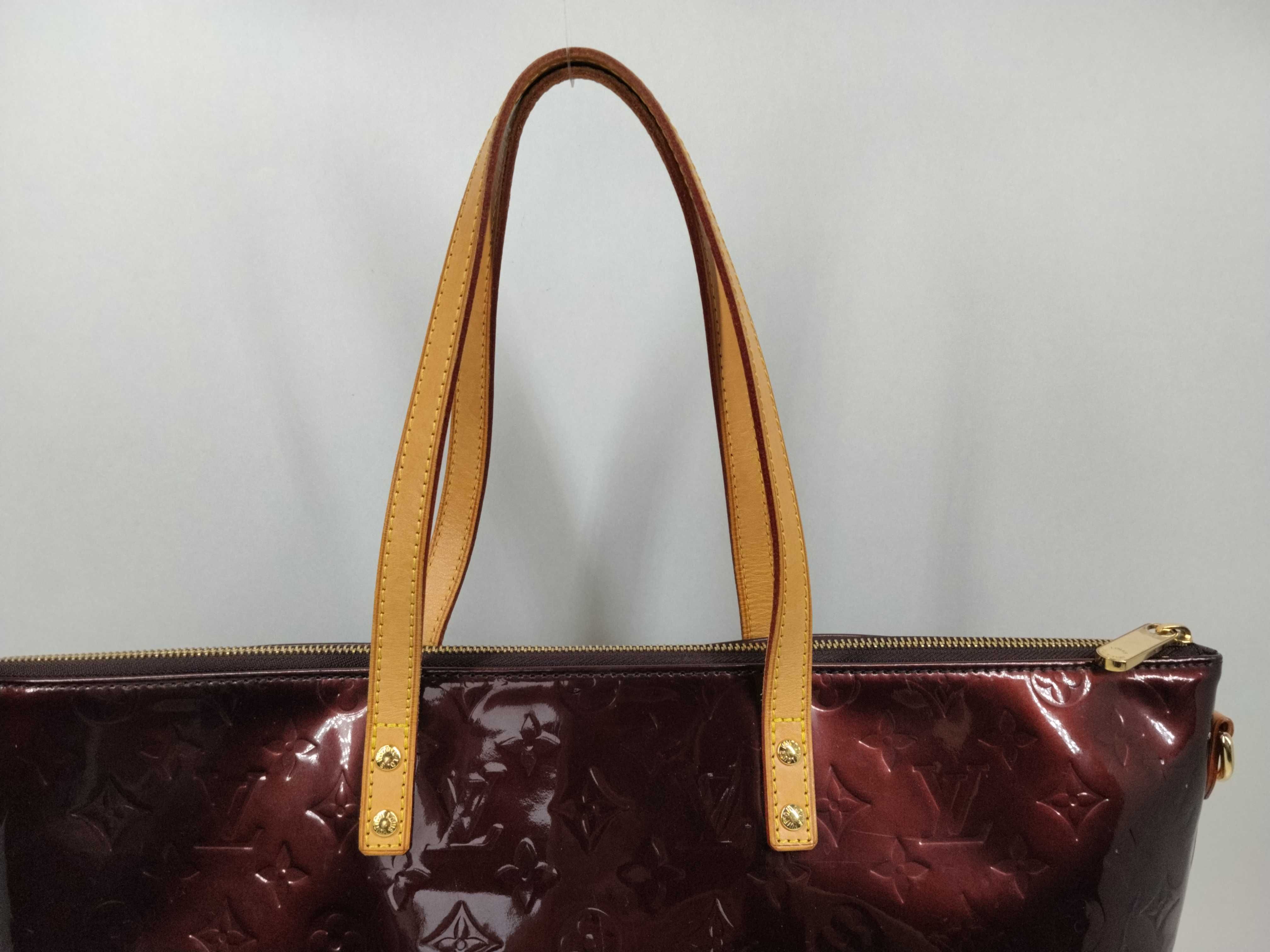 Vernis Louis Vuitton Monogram Vernis Bellevue GM M93589 Amarante Tote Bag — view 4