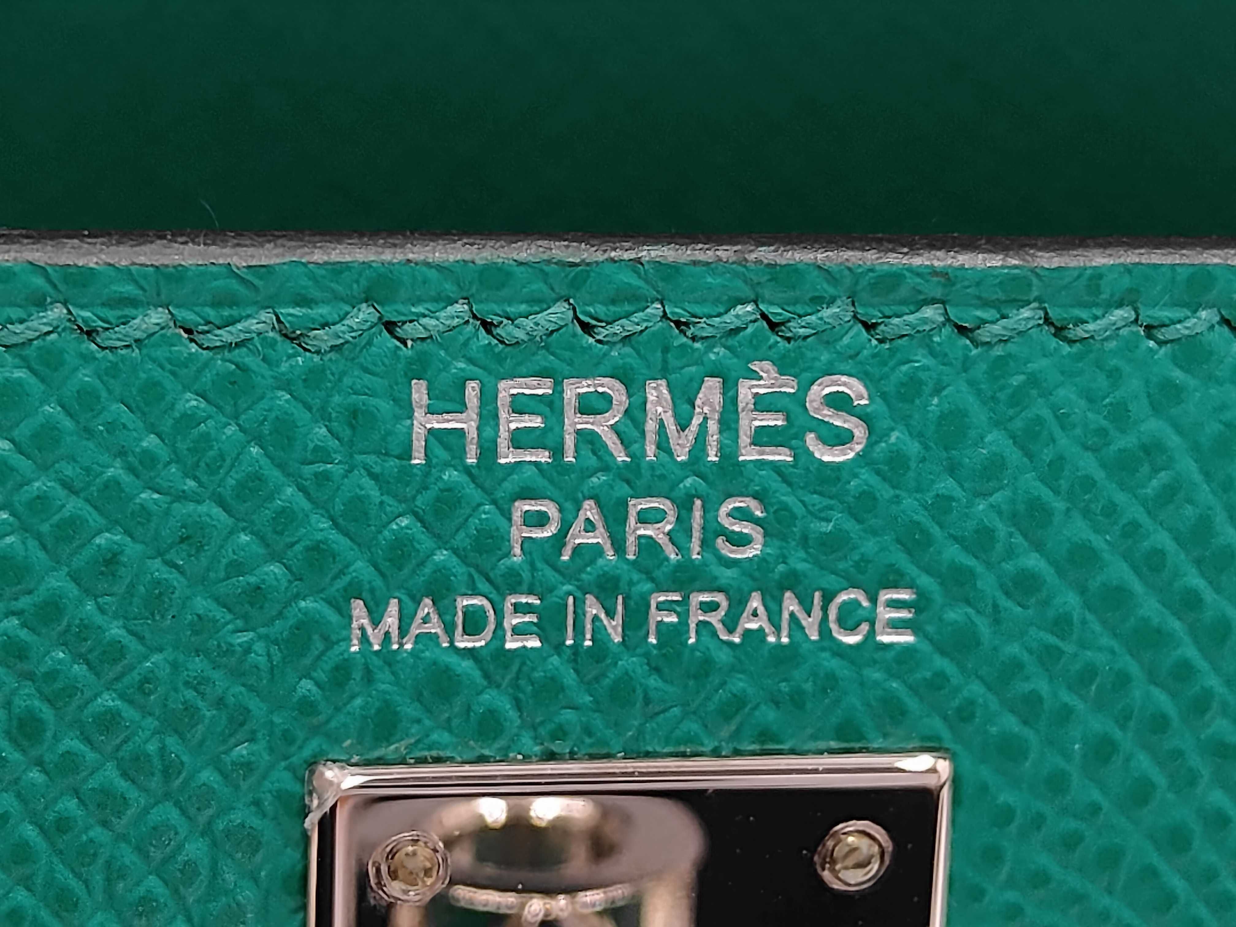 Kelly 25, external stitching, Vert Verone color, Epsom leather, silver hardware, Z stamp, handbag — view 11
