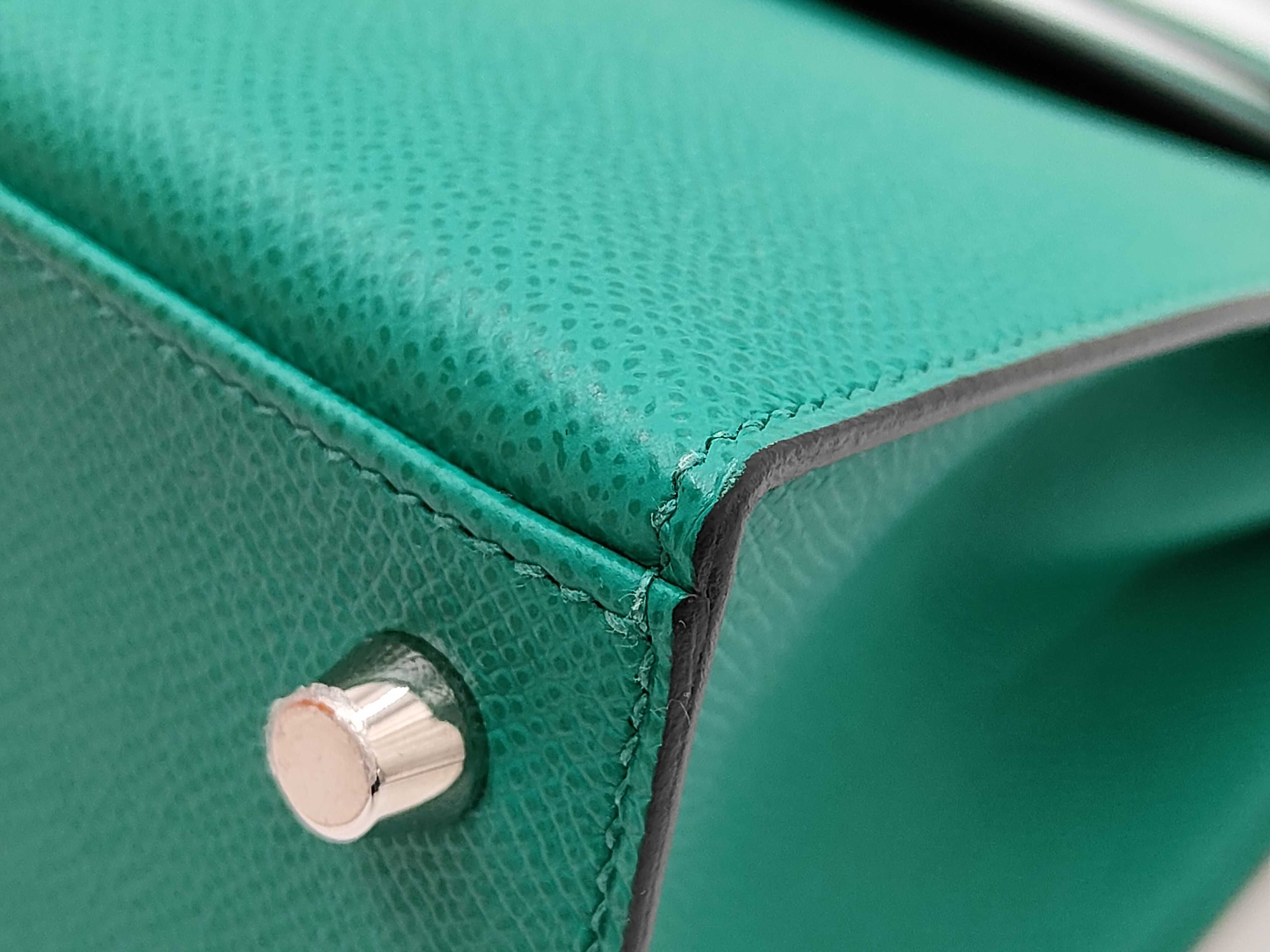 Kelly 25, external stitching, Vert Verone color, Epsom leather, silver hardware, Z stamp, handbag — view 7