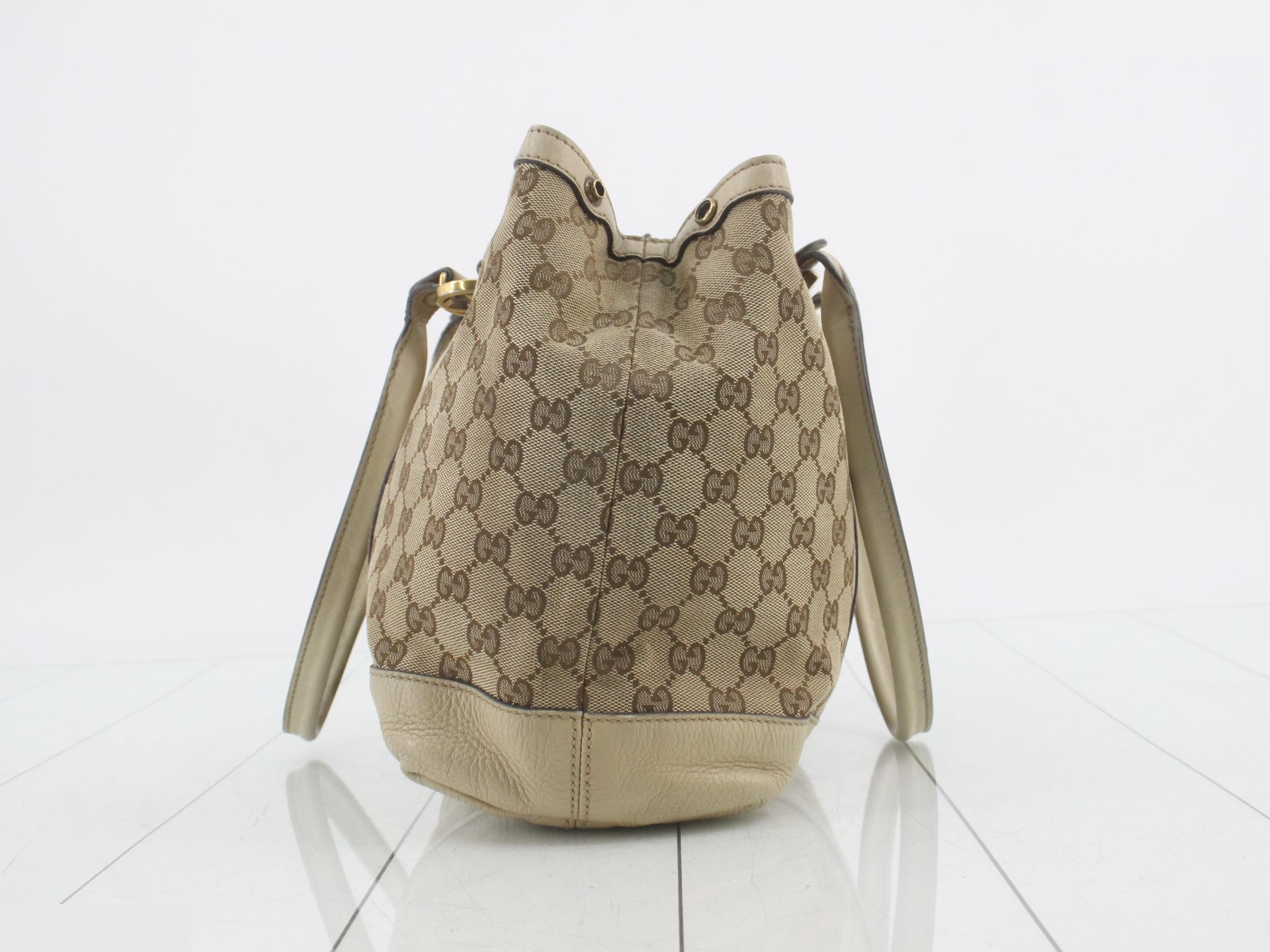 GG Canvas Handbag Interlocking — view 3