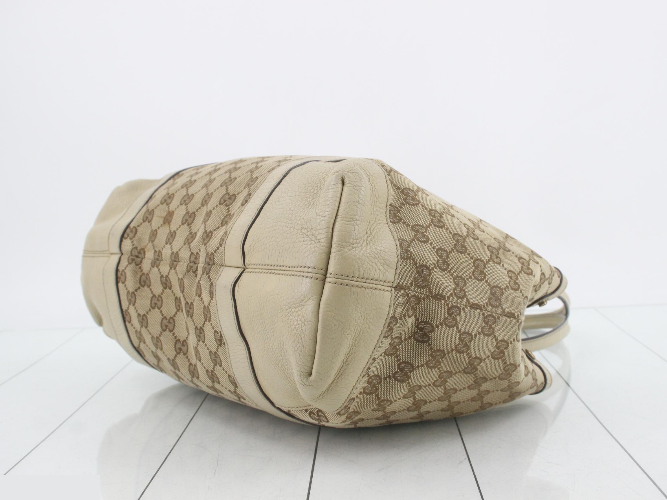 GG Canvas Handbag Interlocking — view 6