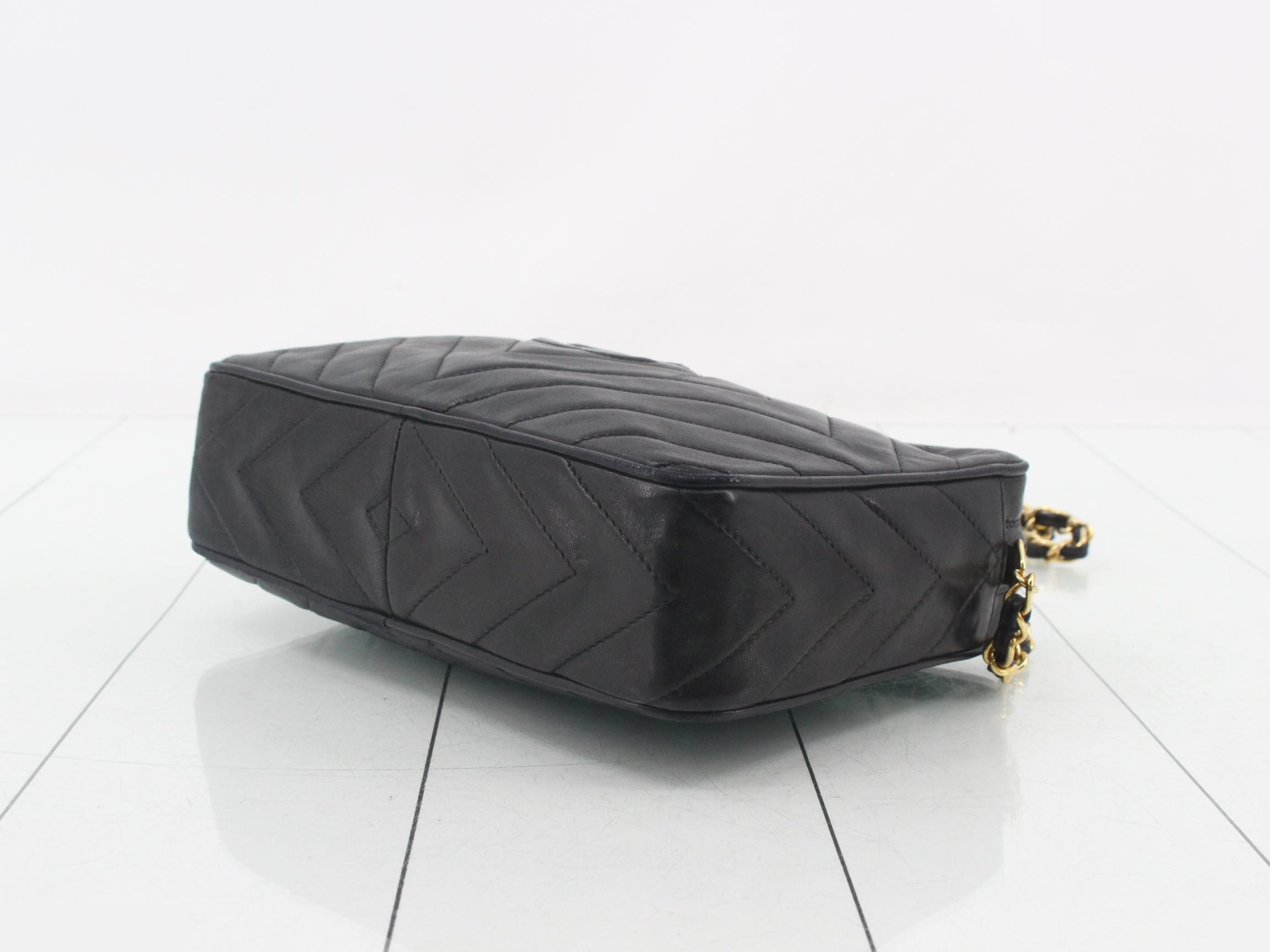 Diamond stitch lambskin chain shoulder bag — view 6