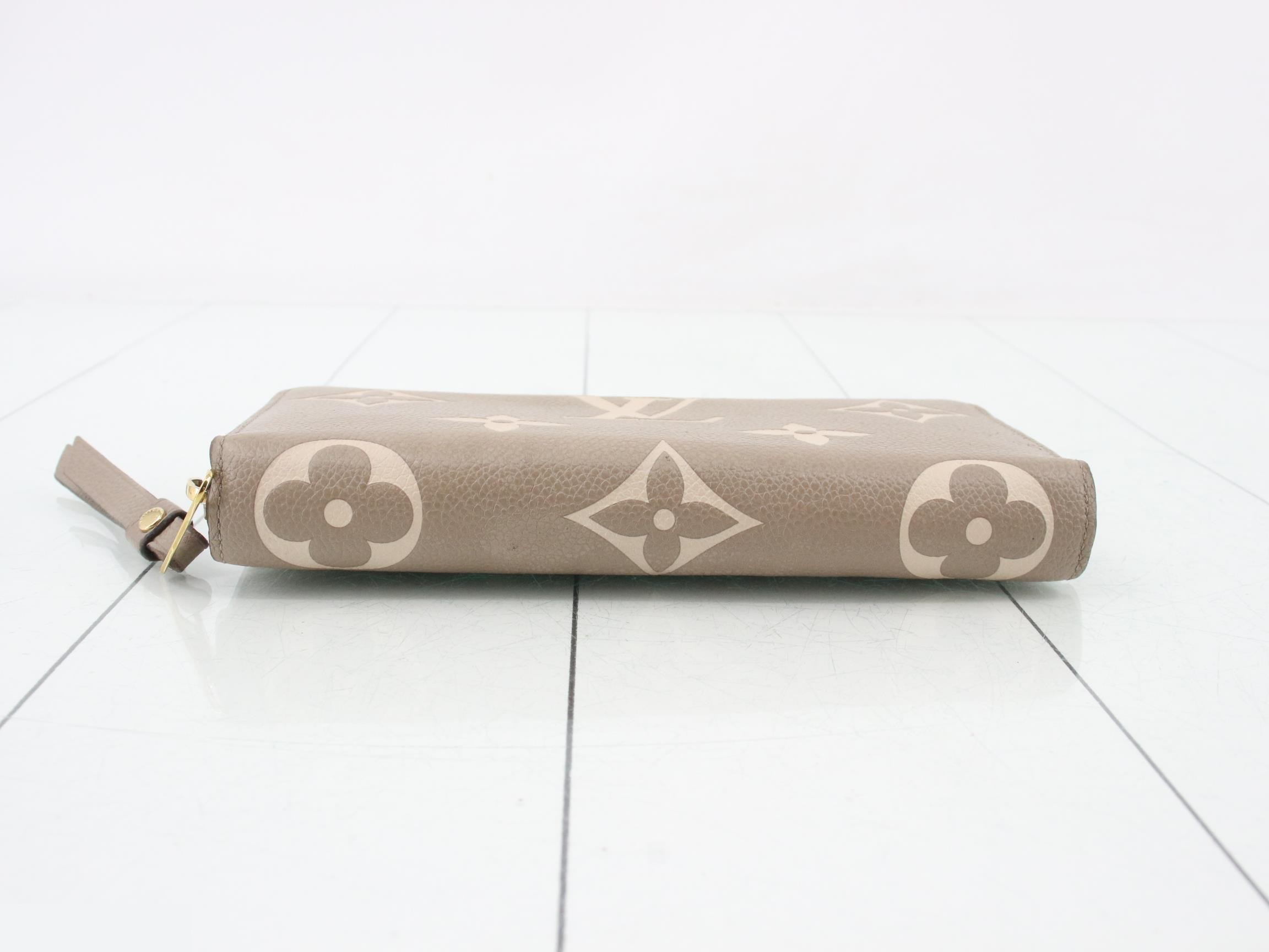 Zippy Wallet — view 3