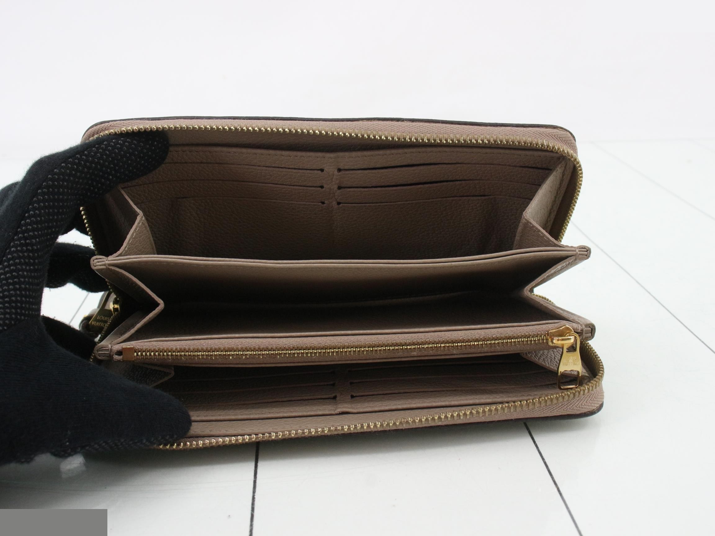 Zippy Wallet — view 4