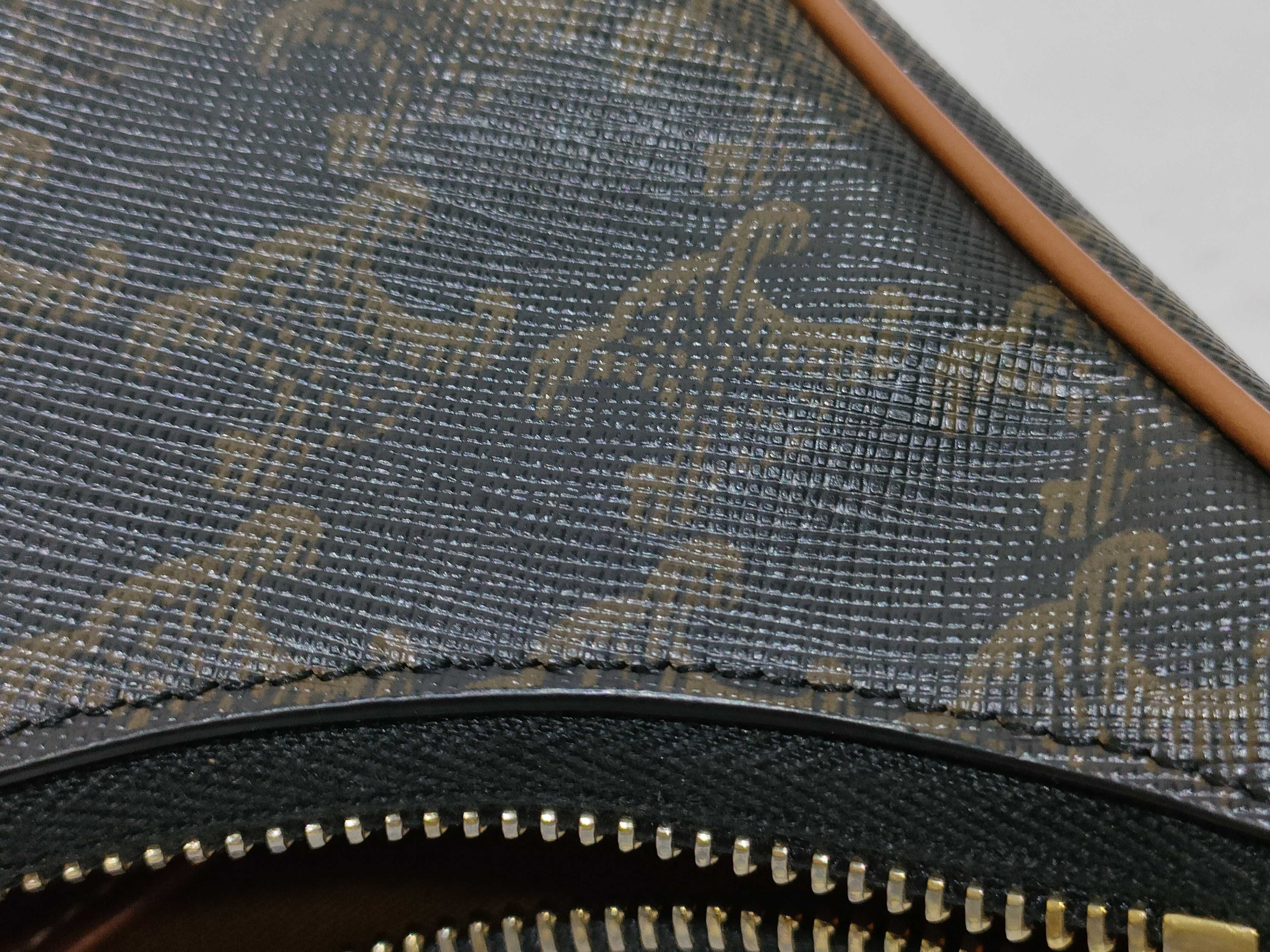 One-Shoulder Bag (Shoulder Bag) — view 14