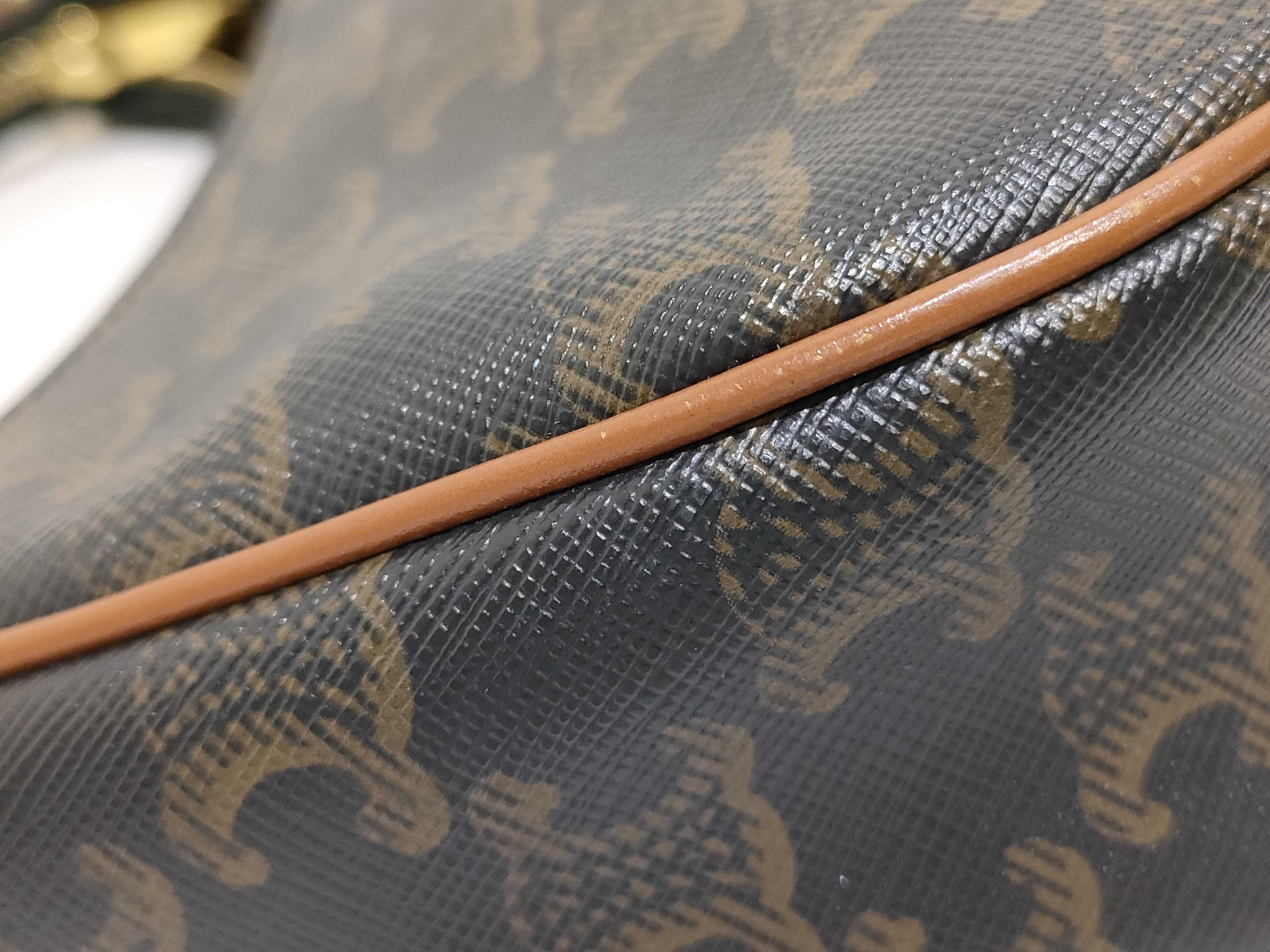 One-Shoulder Bag (Shoulder Bag) — view 15