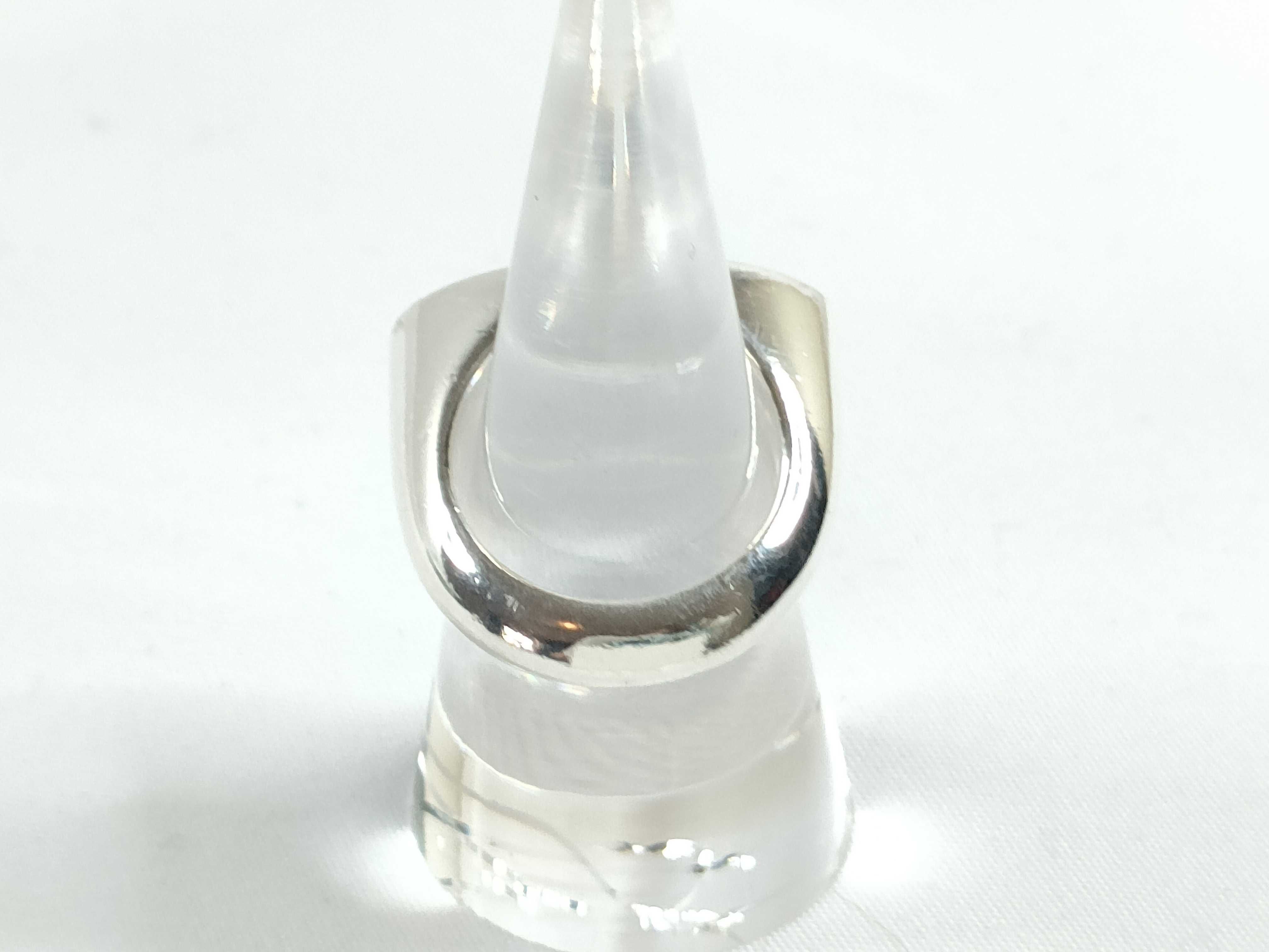 ring — view 3