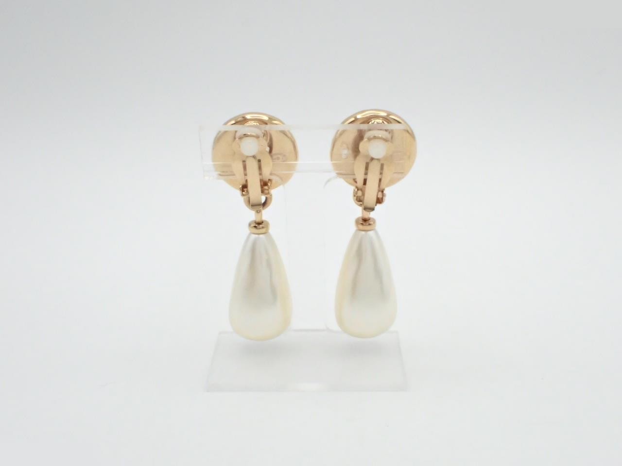 earrings — view 2